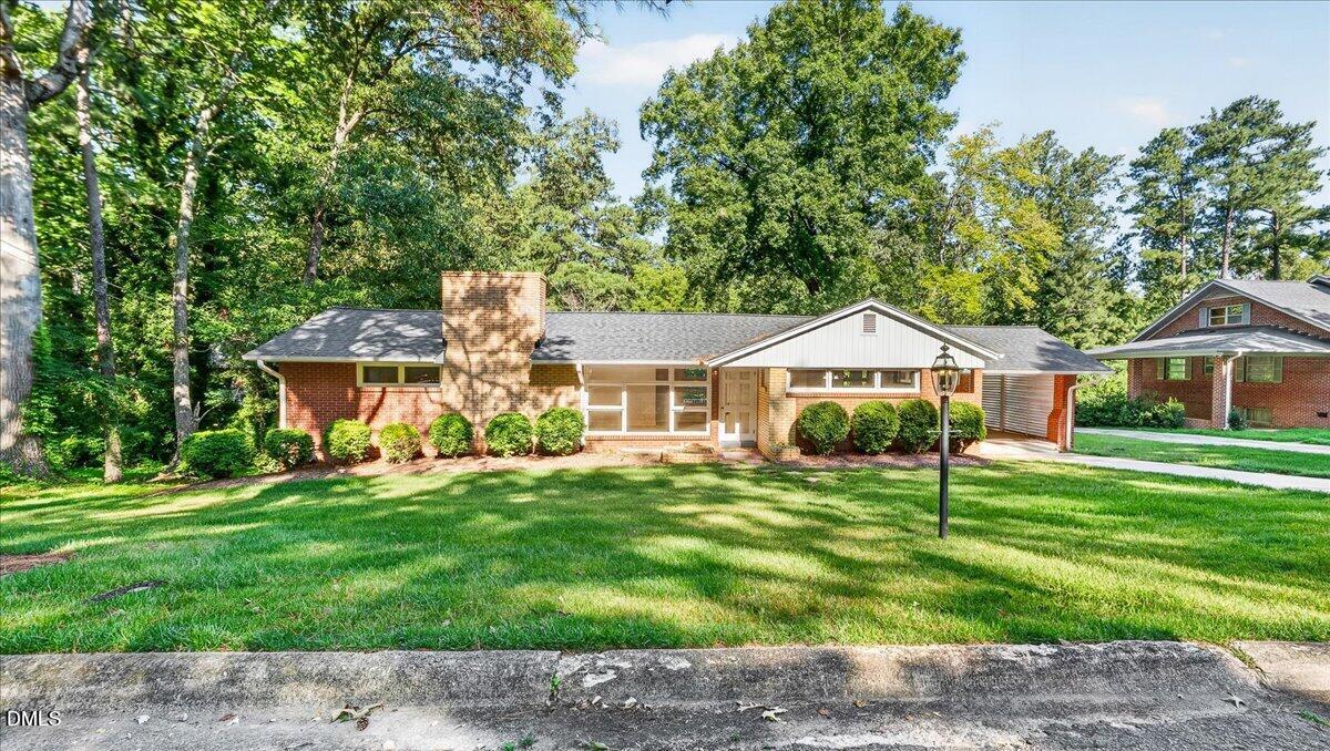 102 Forest Road