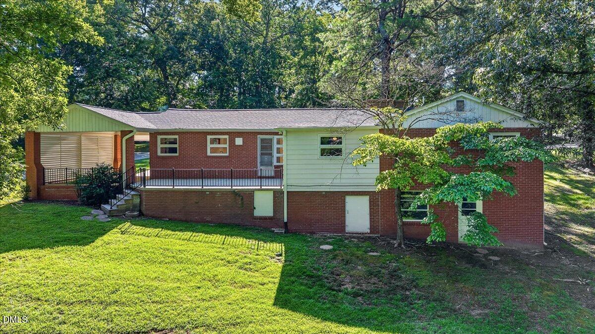 102 Forest Road