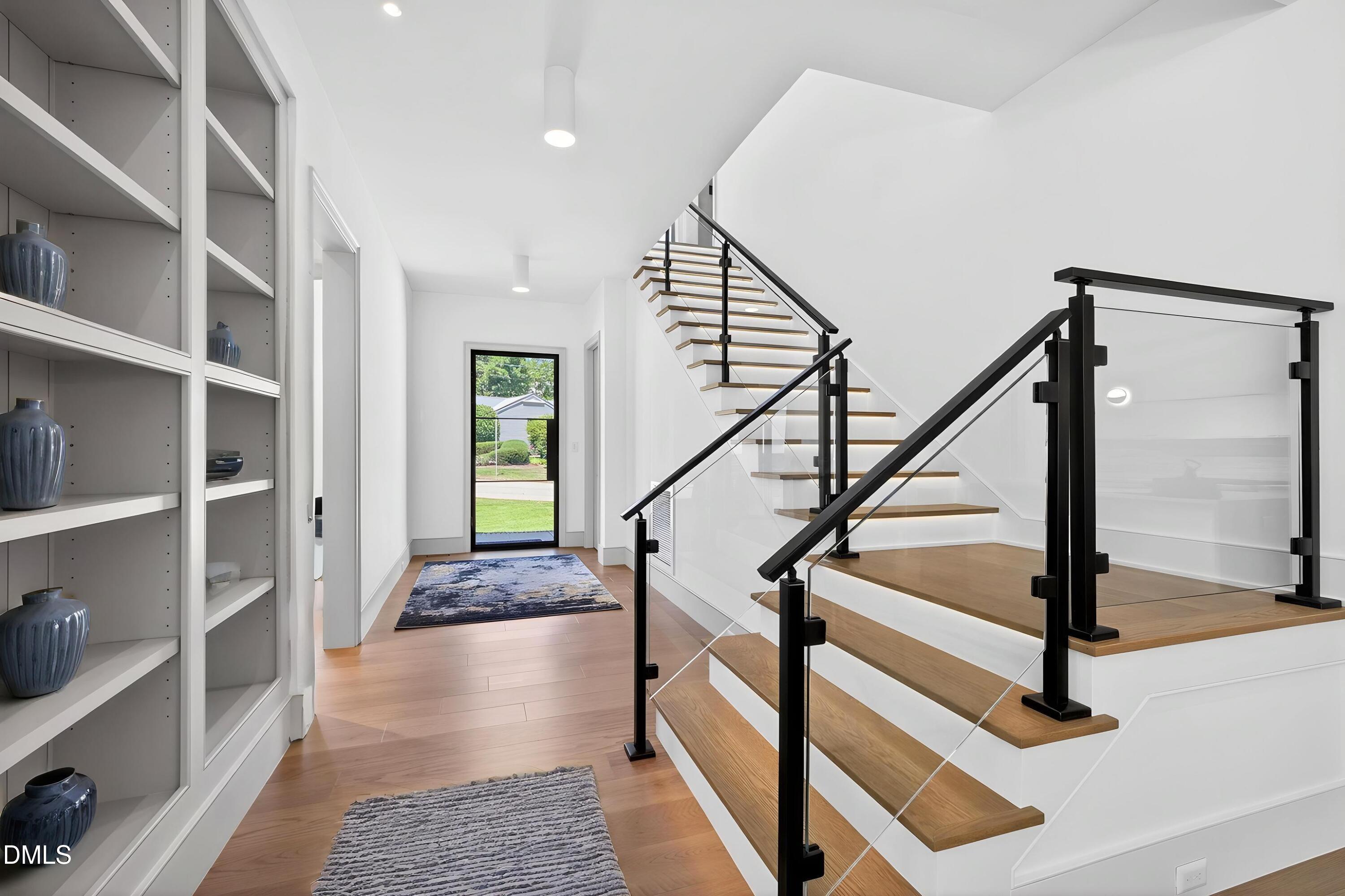 838 Woodburn Road