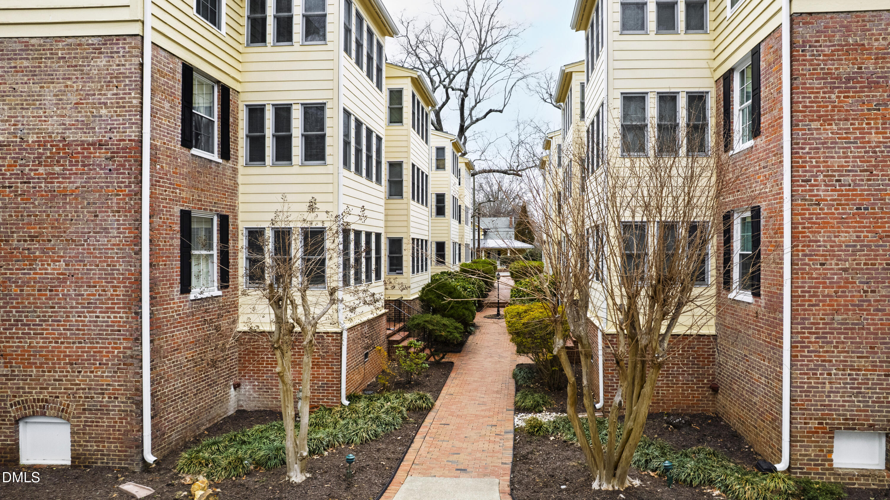 235 Mccauley Street Unit 3c