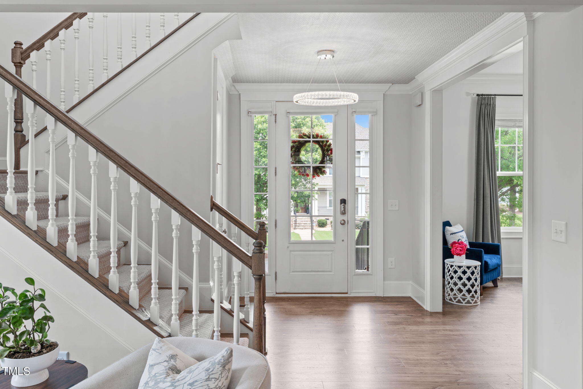 909 Green Oaks Parkway