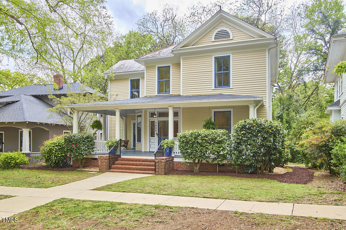 1005 W Lenoir Street