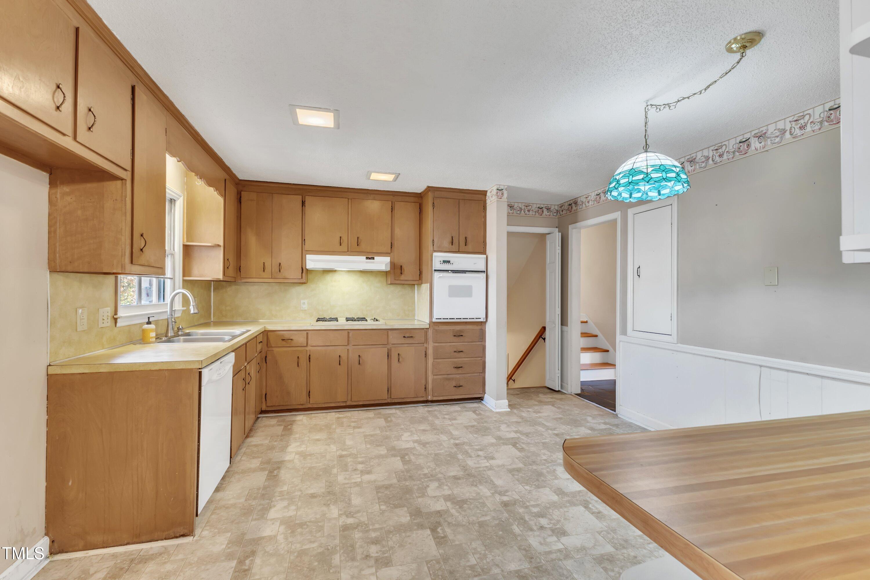 503 Marshall Way