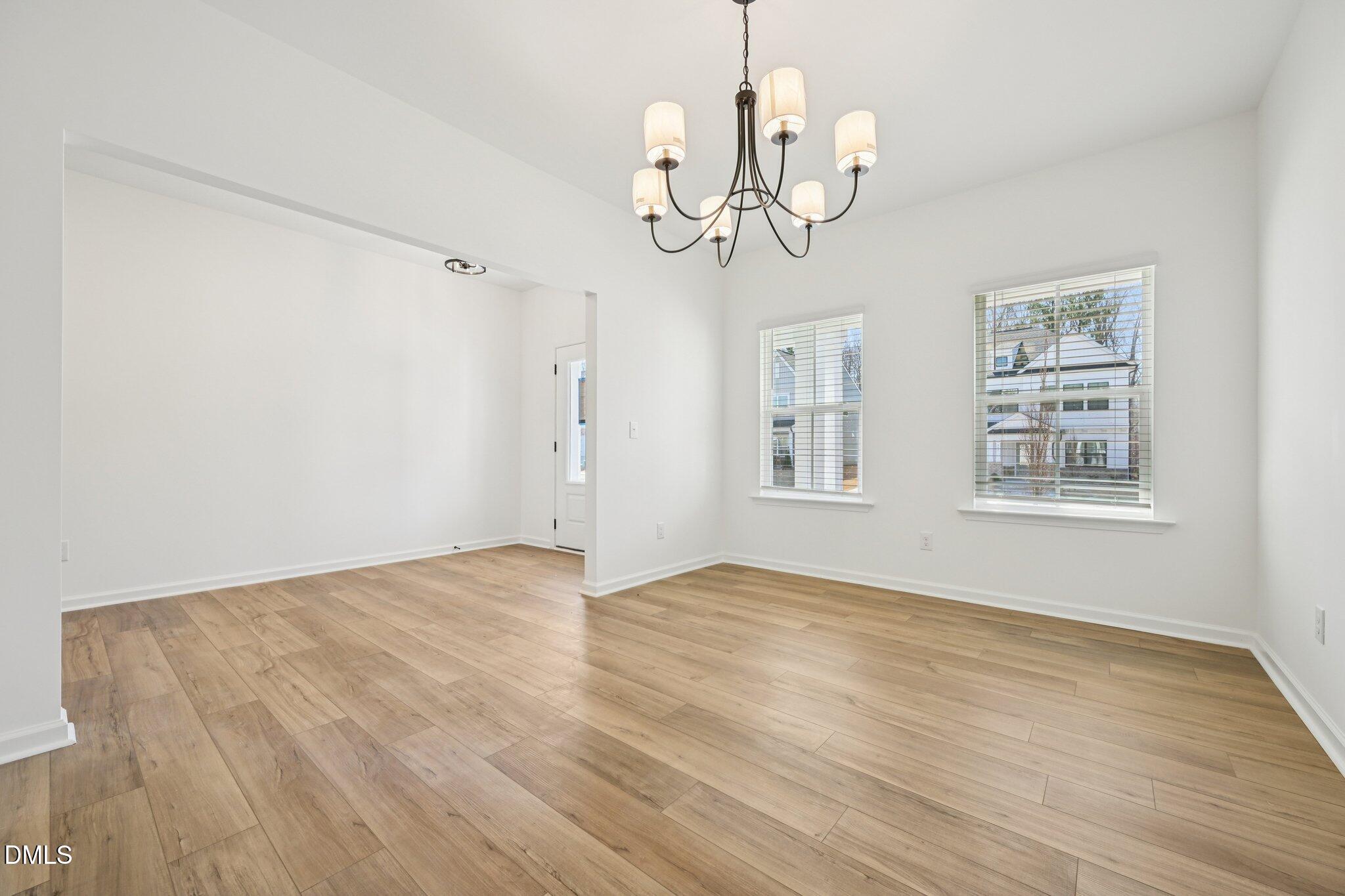 556 Contempo Drive 22