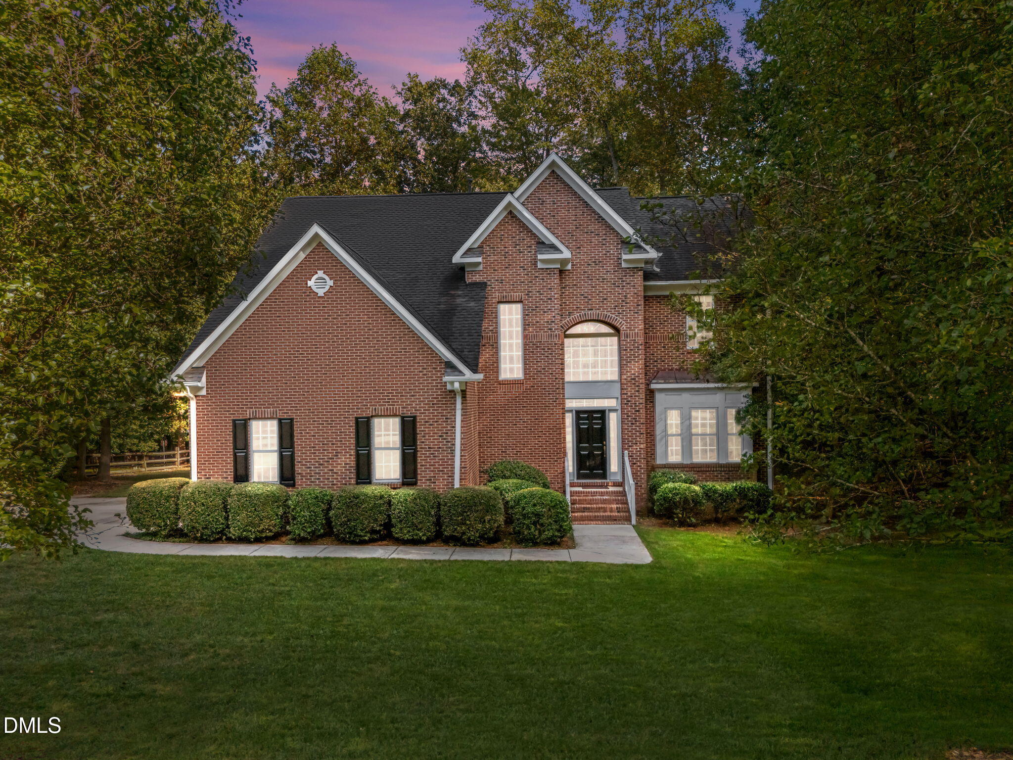 2 Steepleton Court