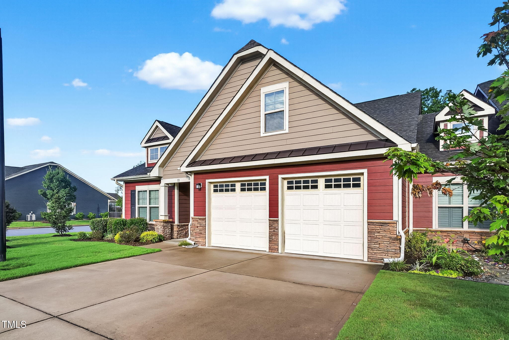 11 Powderhorn Point