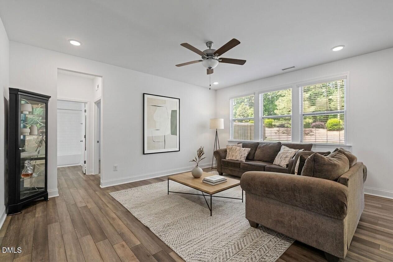 104 Hoyne Way