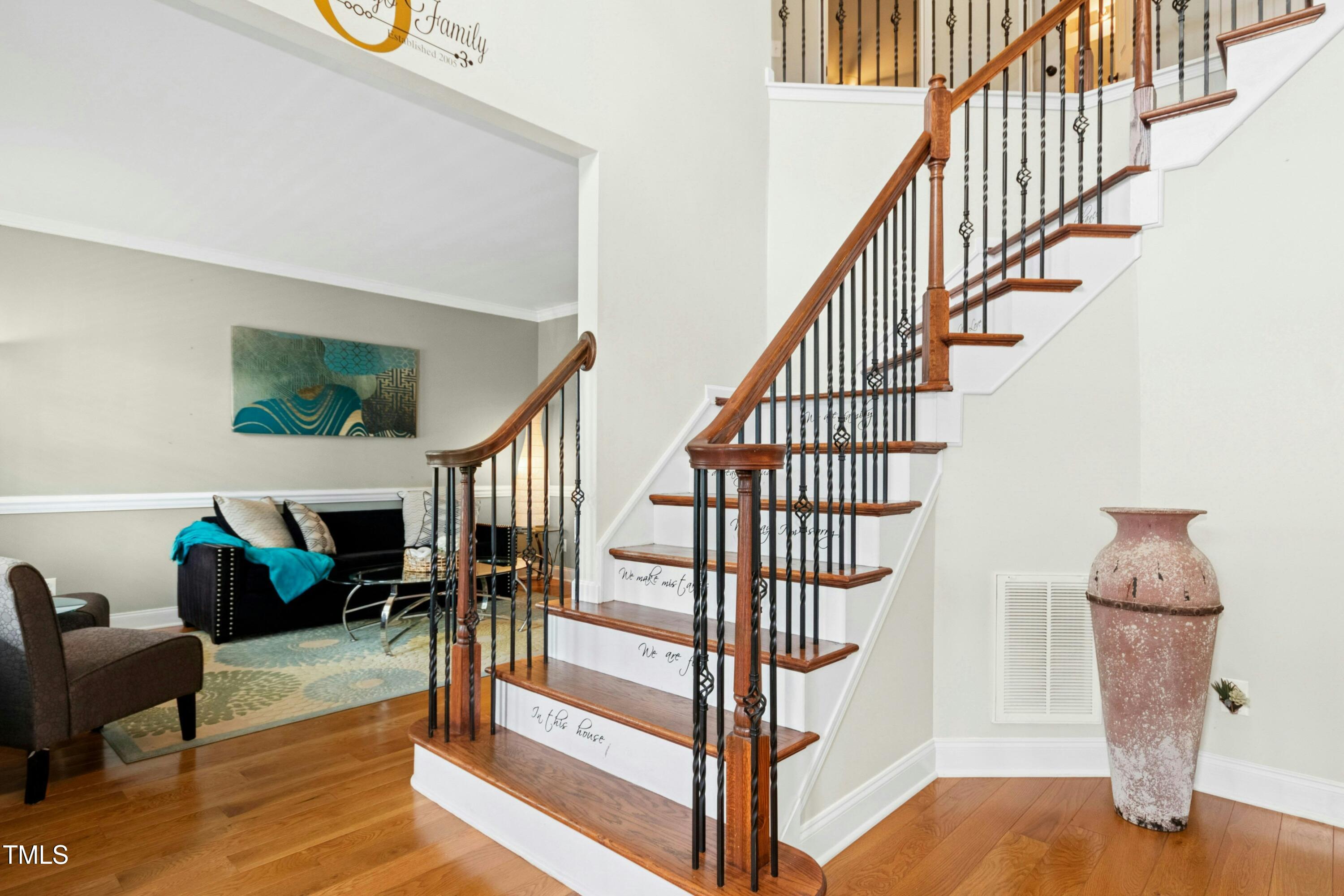 320 Knollcrest Lane