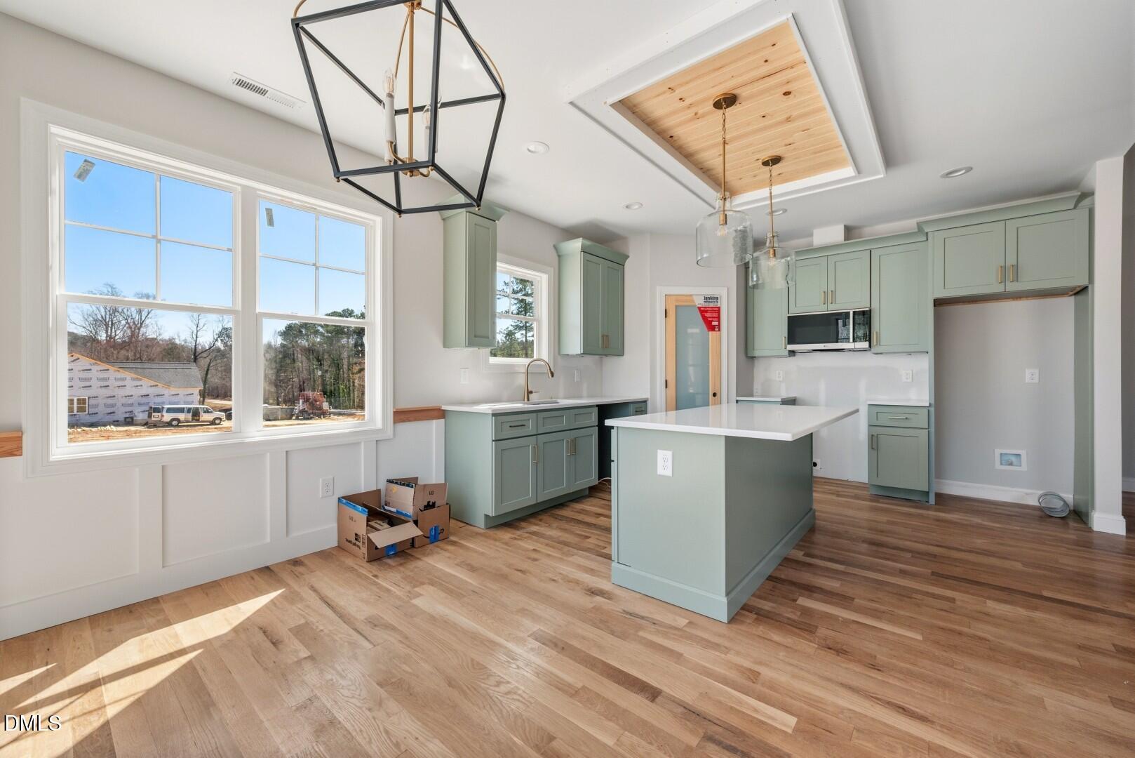 2321 Peachtree Hills Road