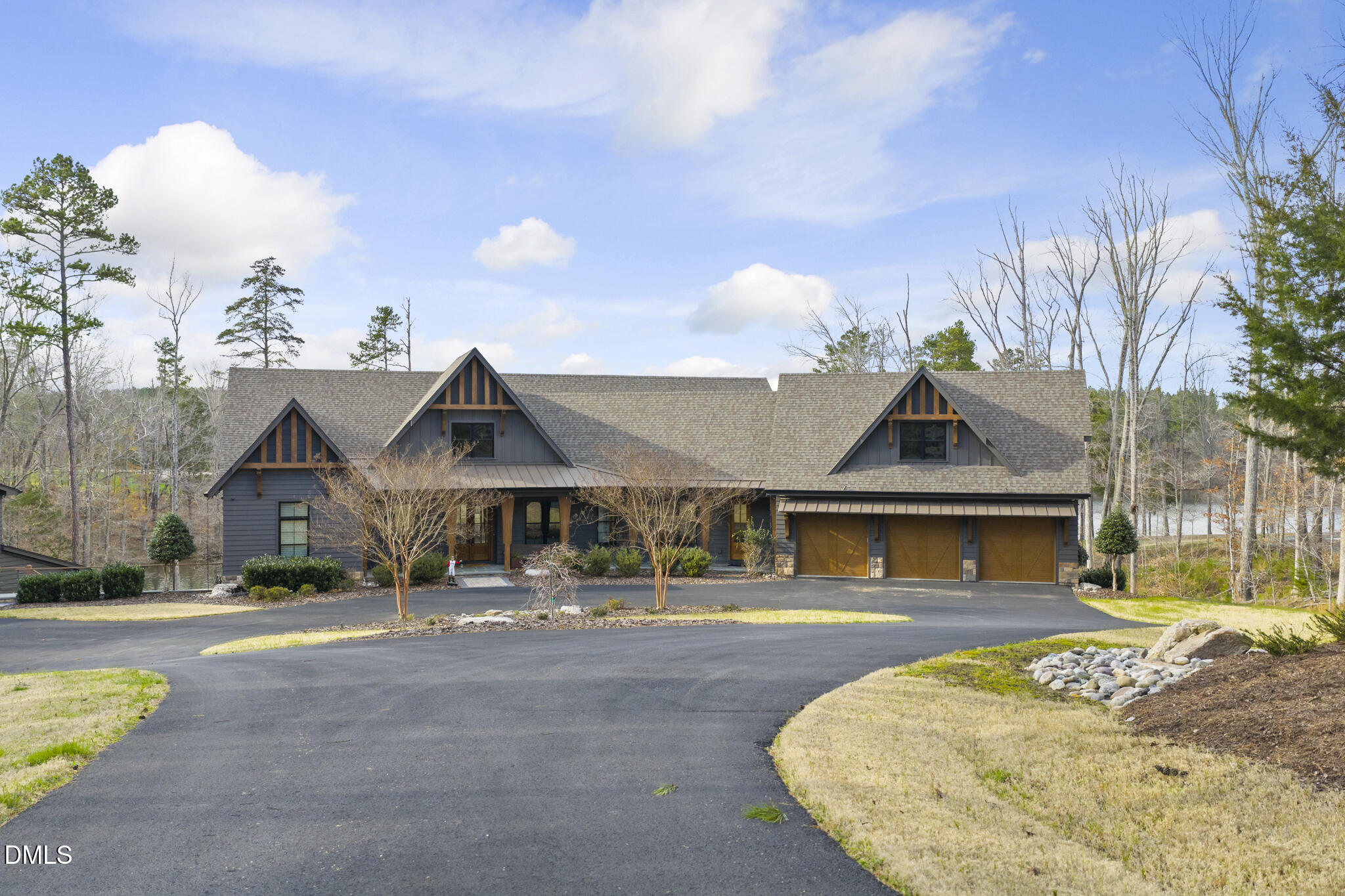 935 Estate Road