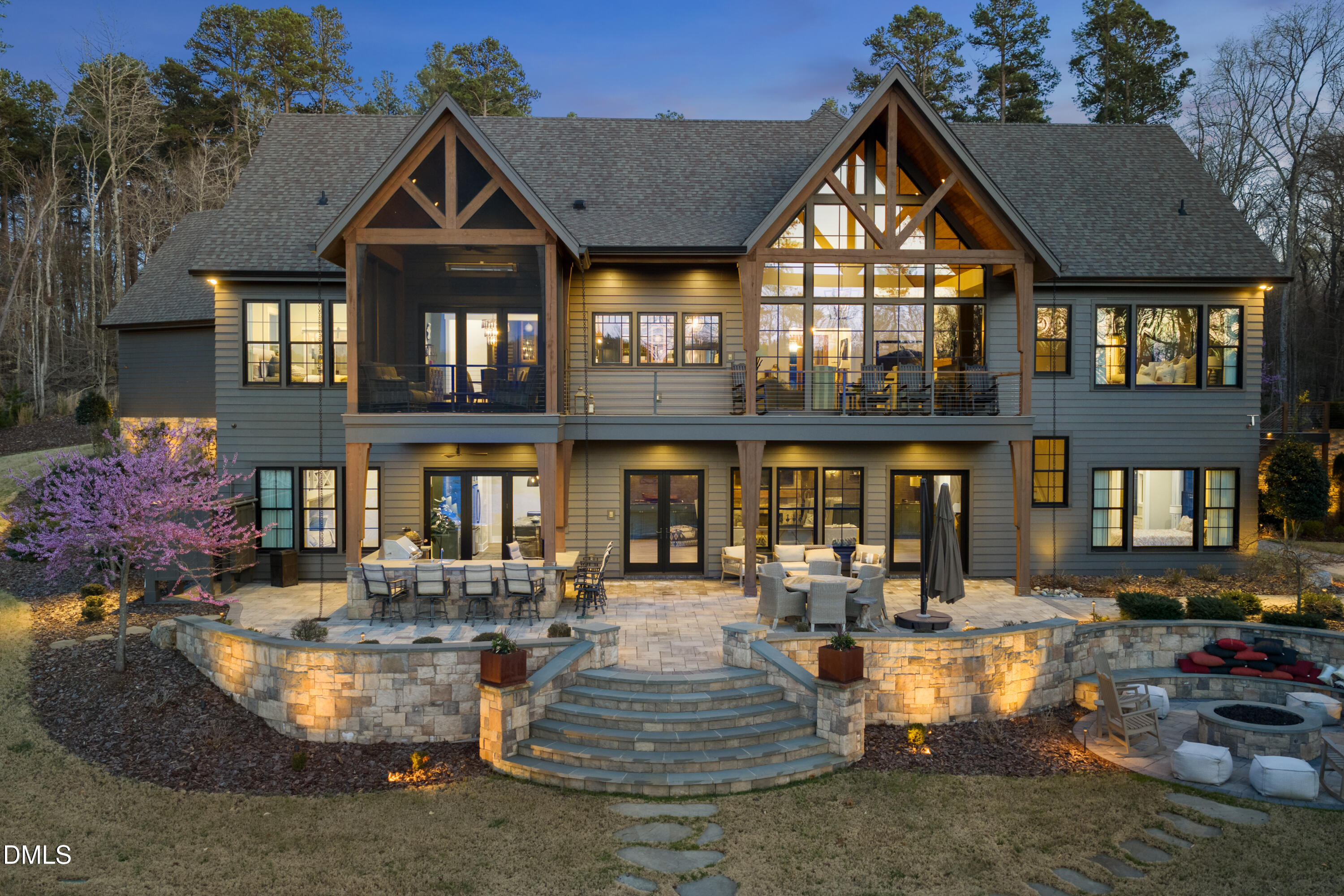 935 Estate Road