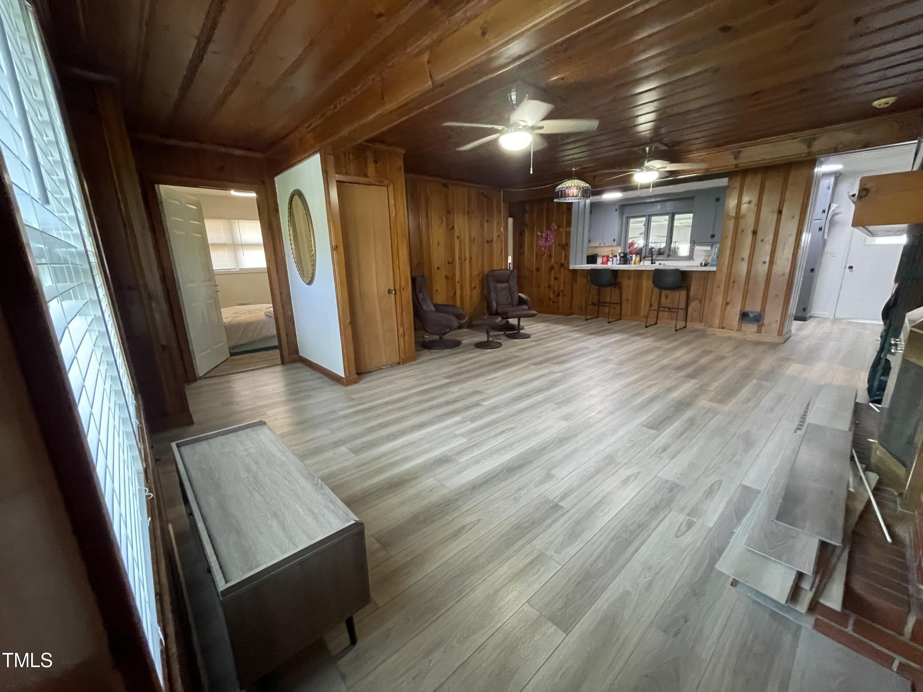 Photo 2 of 11 of 219 W Franklin Street house