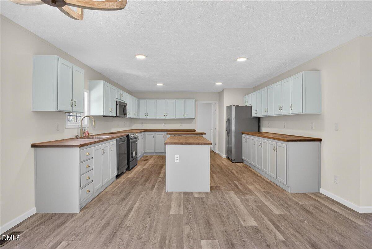 6600 Clearwater Drive