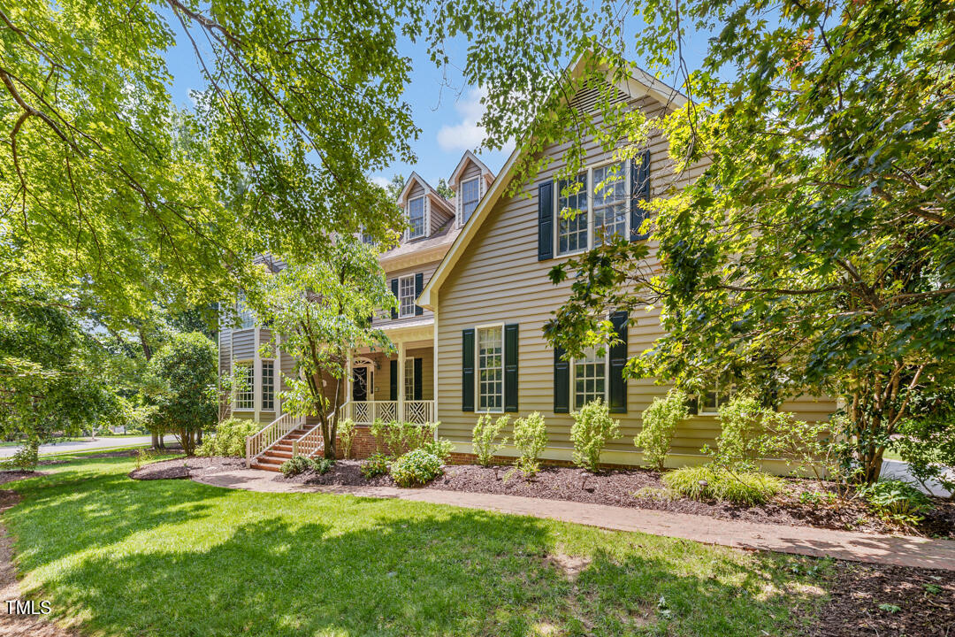 101 Abbotsford Court