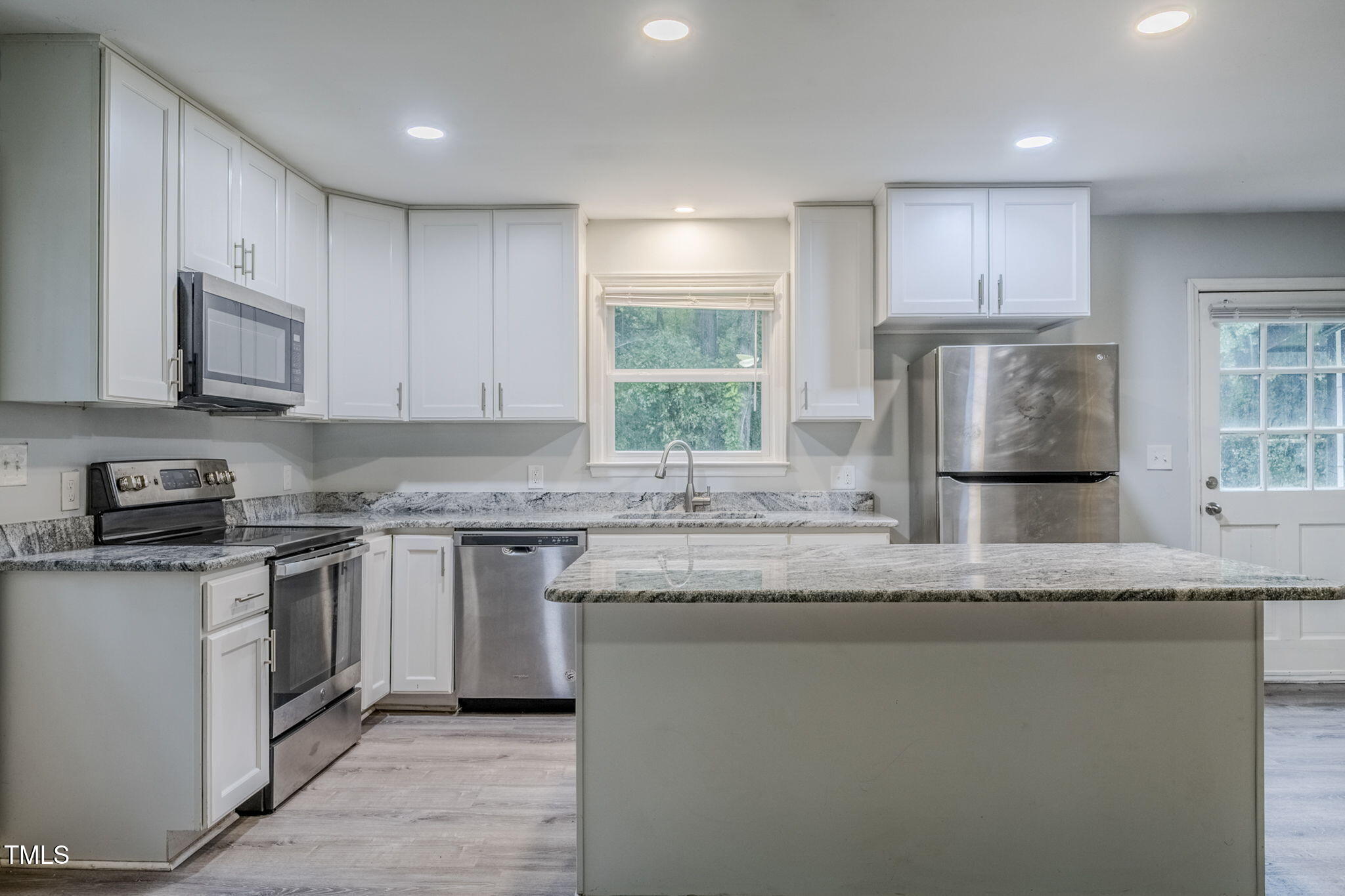 102 N Bend Drive