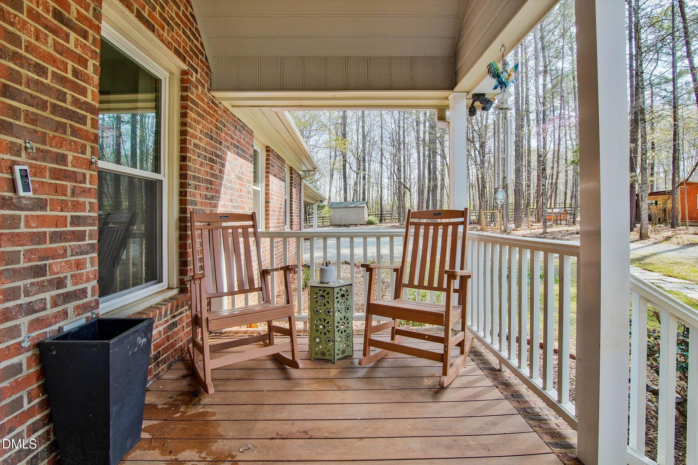 2547 Comanche Trail
