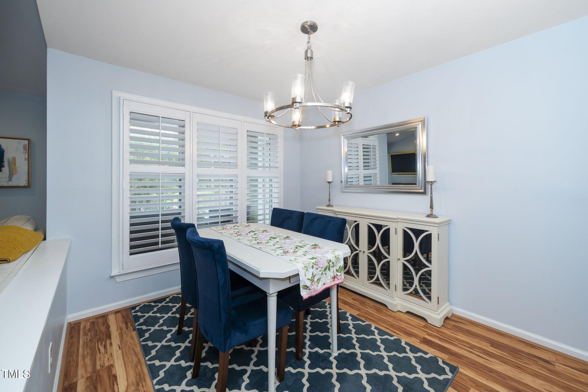 Raleigh, North Carolina 27605, United States, 2 Bedrooms Bedrooms, ,2 BathroomsBathrooms,Residential,Active,197332