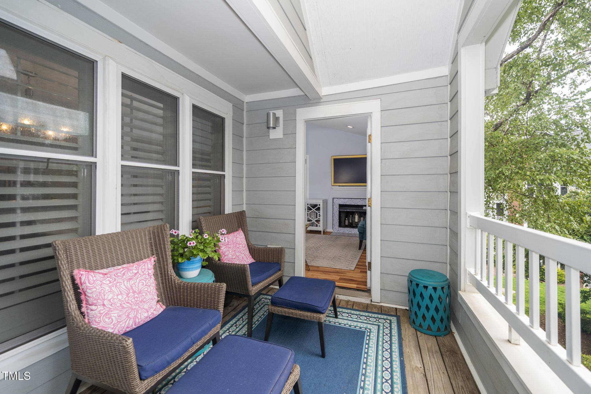 Raleigh, North Carolina 27605, United States, 2 Bedrooms Bedrooms, ,2 BathroomsBathrooms,Residential,Active,197332