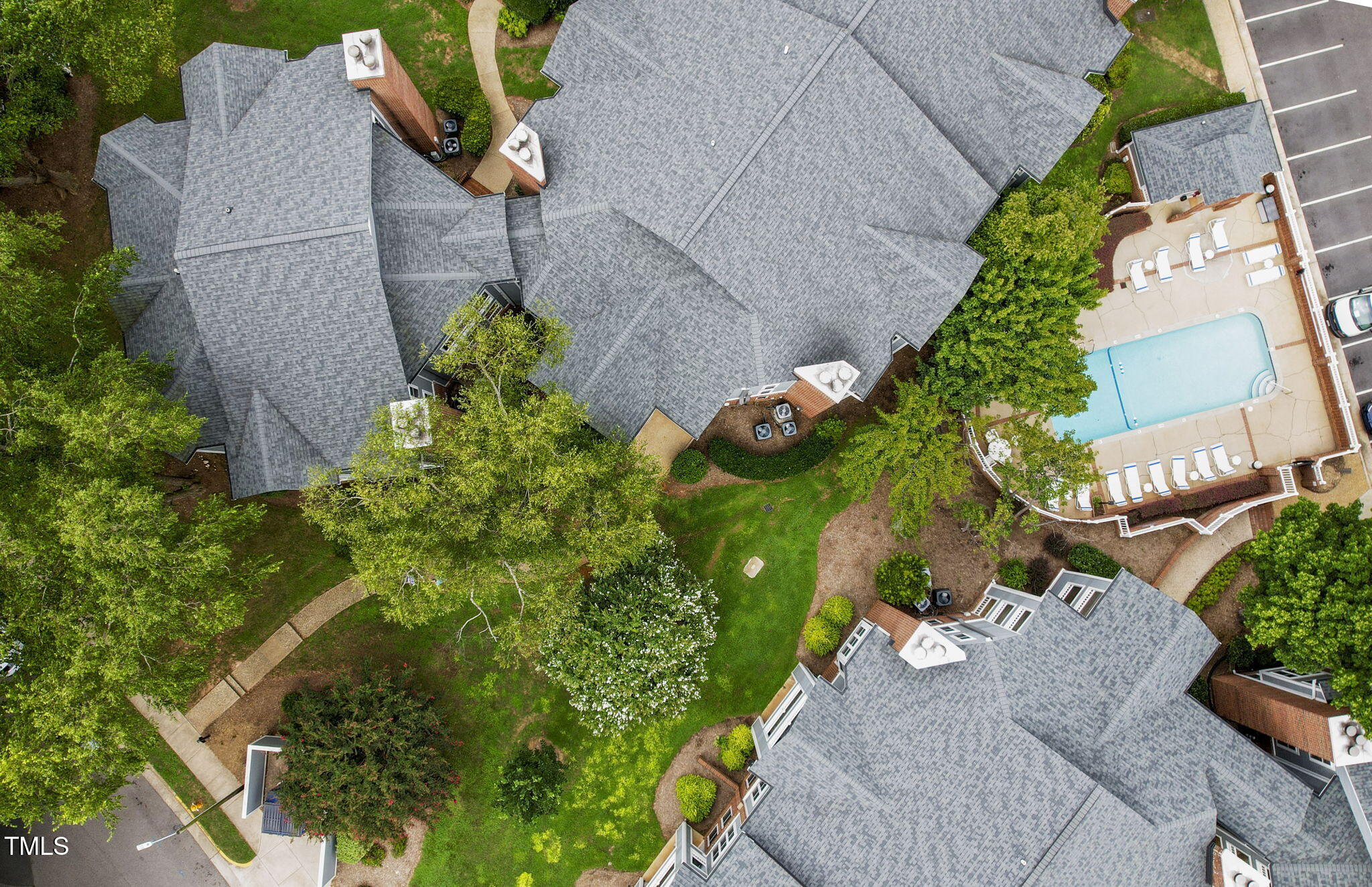 Raleigh, North Carolina 27605, United States, 2 Bedrooms Bedrooms, ,2 BathroomsBathrooms,Residential,Active,197332