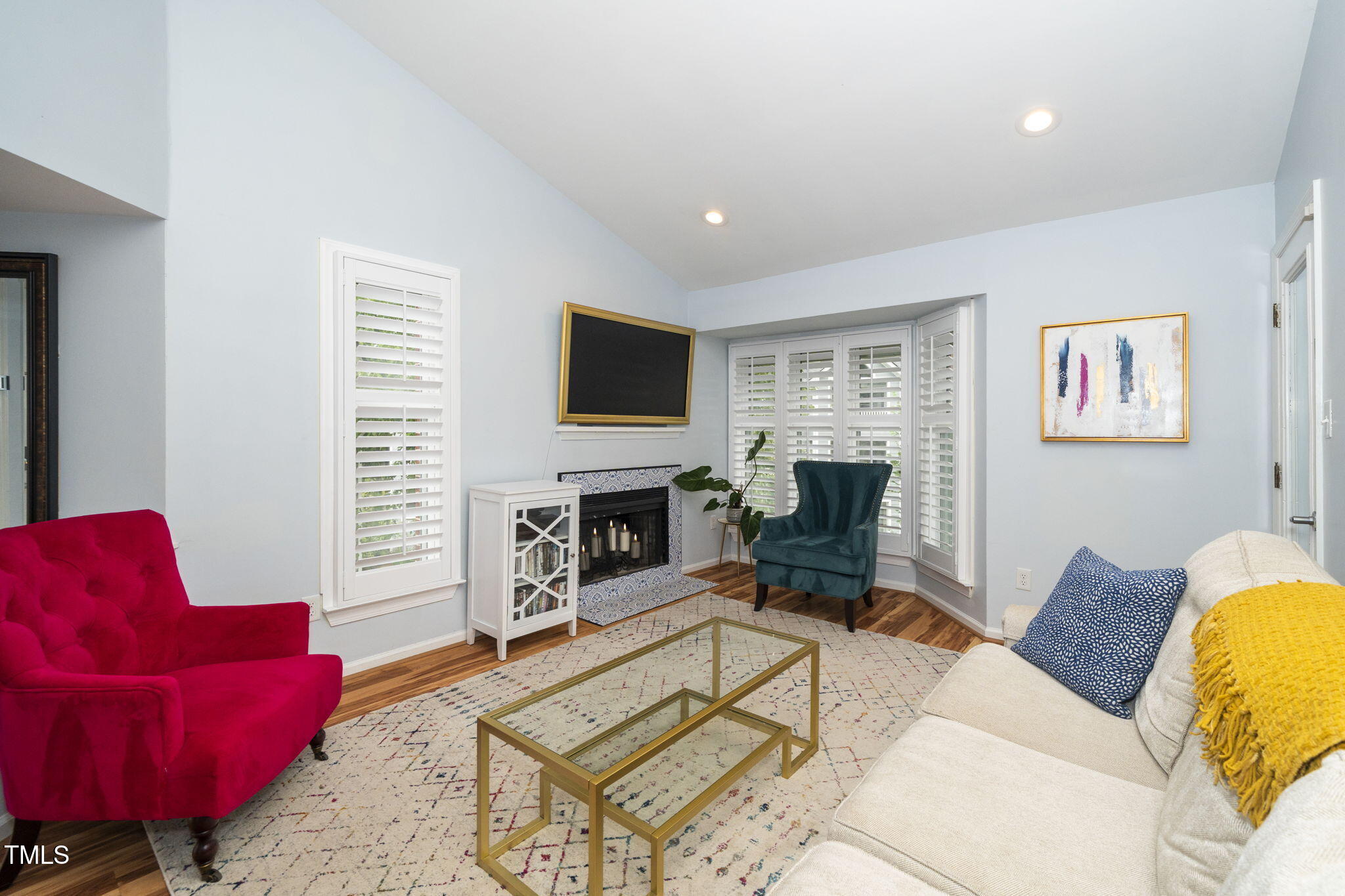 Raleigh, North Carolina 27605, United States, 2 Bedrooms Bedrooms, ,2 BathroomsBathrooms,Residential,Active,197332