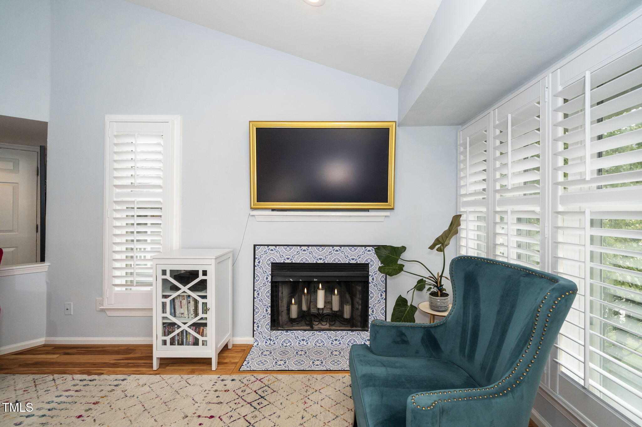 Raleigh, North Carolina 27605, United States, 2 Bedrooms Bedrooms, ,2 BathroomsBathrooms,Residential,Active,197332