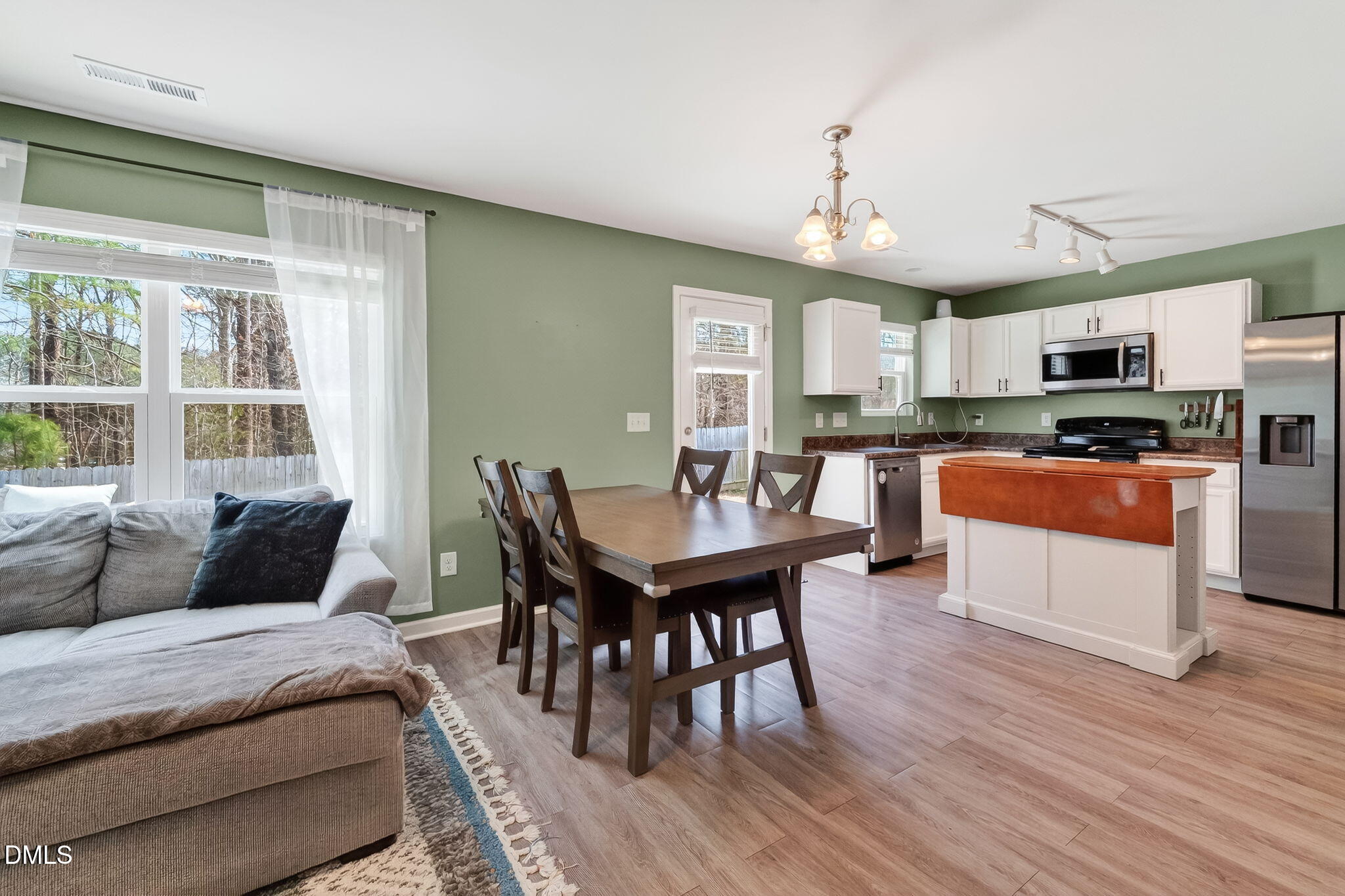 161 Emilies Crossing Way