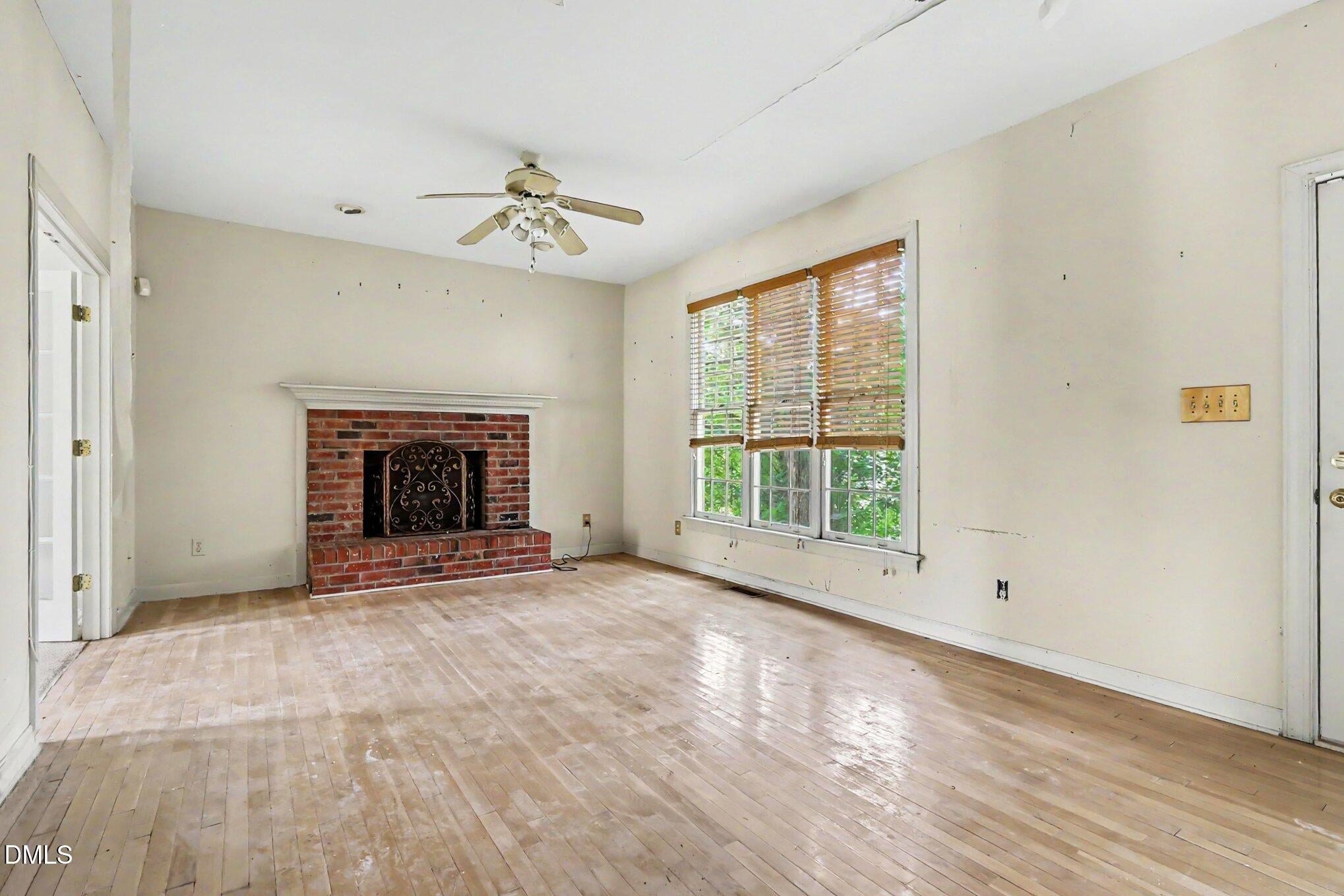 5017 Stardust Drive