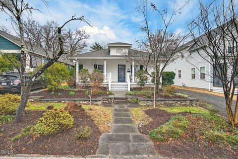 Photo of 910 Oakland Avenue, Durham, NC 27705 (MLS # 10149347)