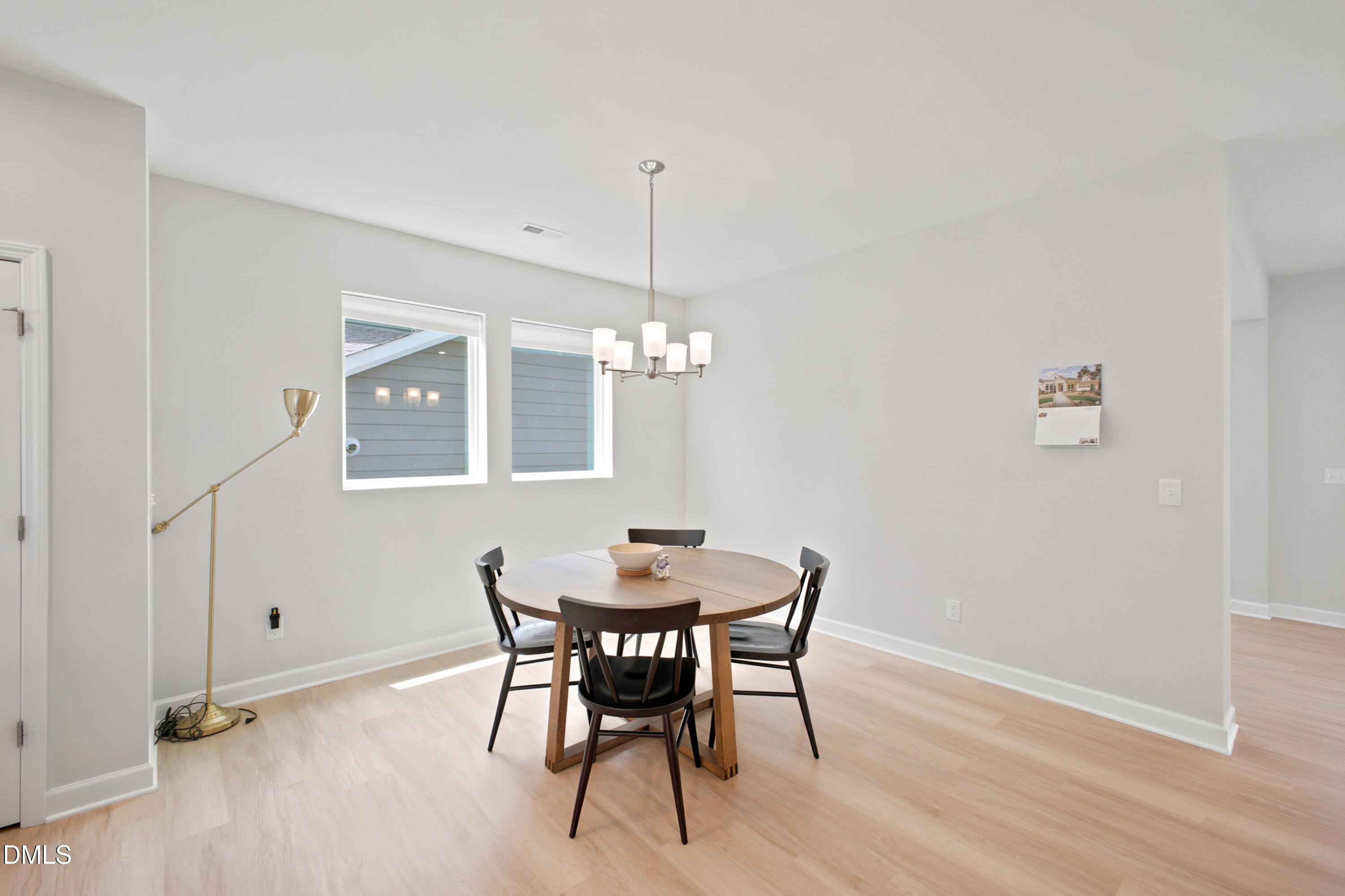 2527 Verdial Hill