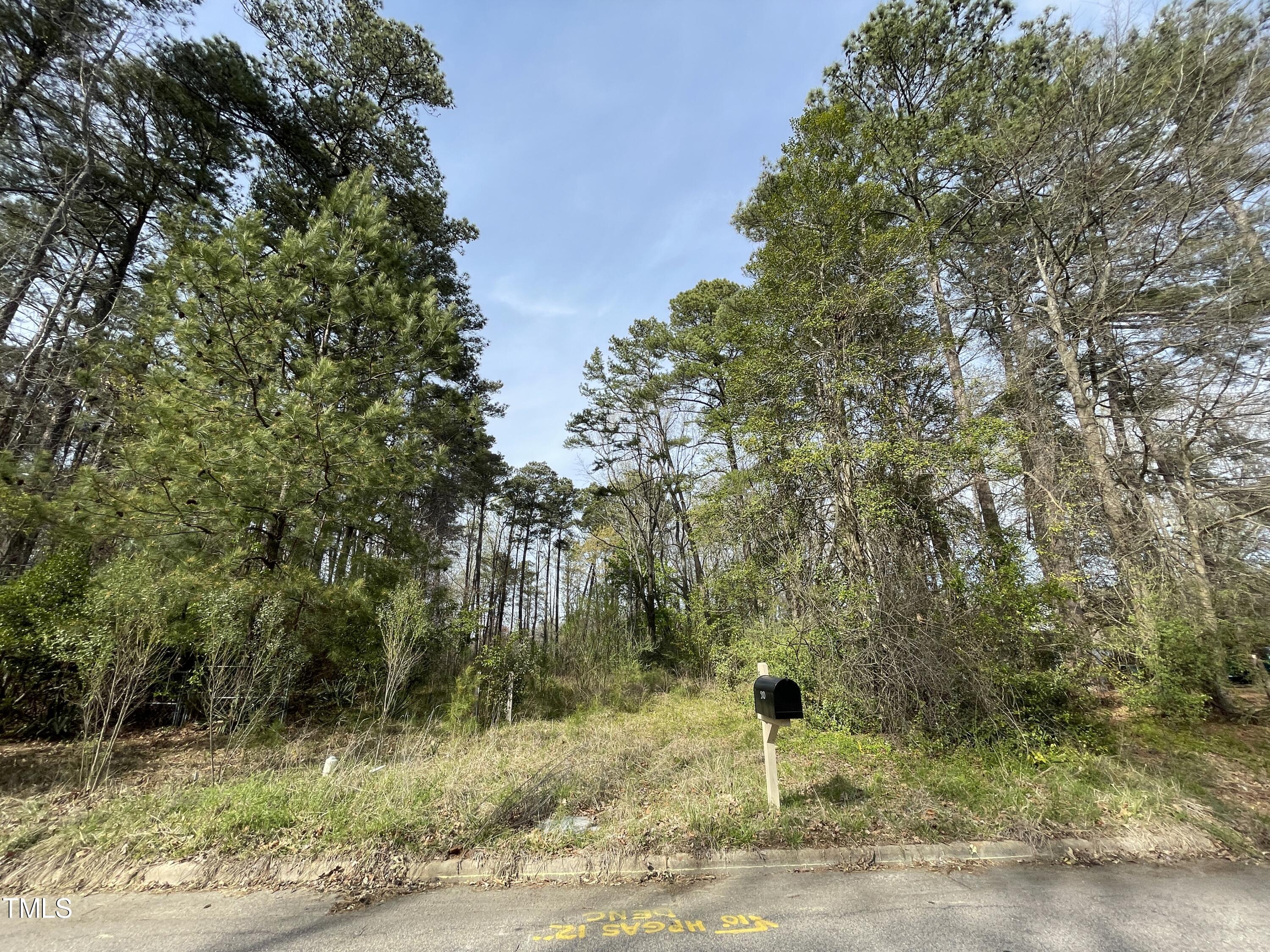 View Cary, NC 27511 property