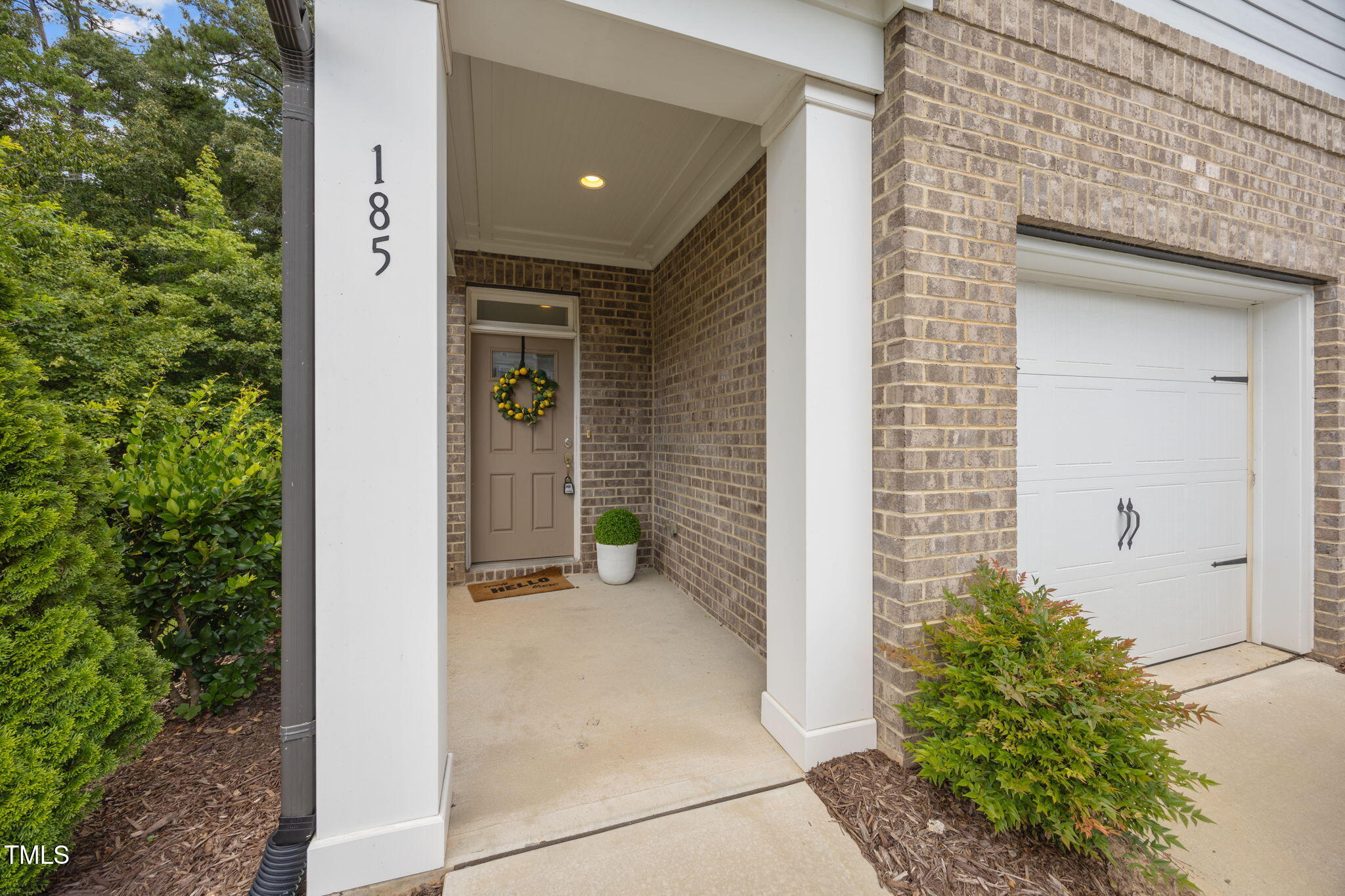 185 Manordale Drive