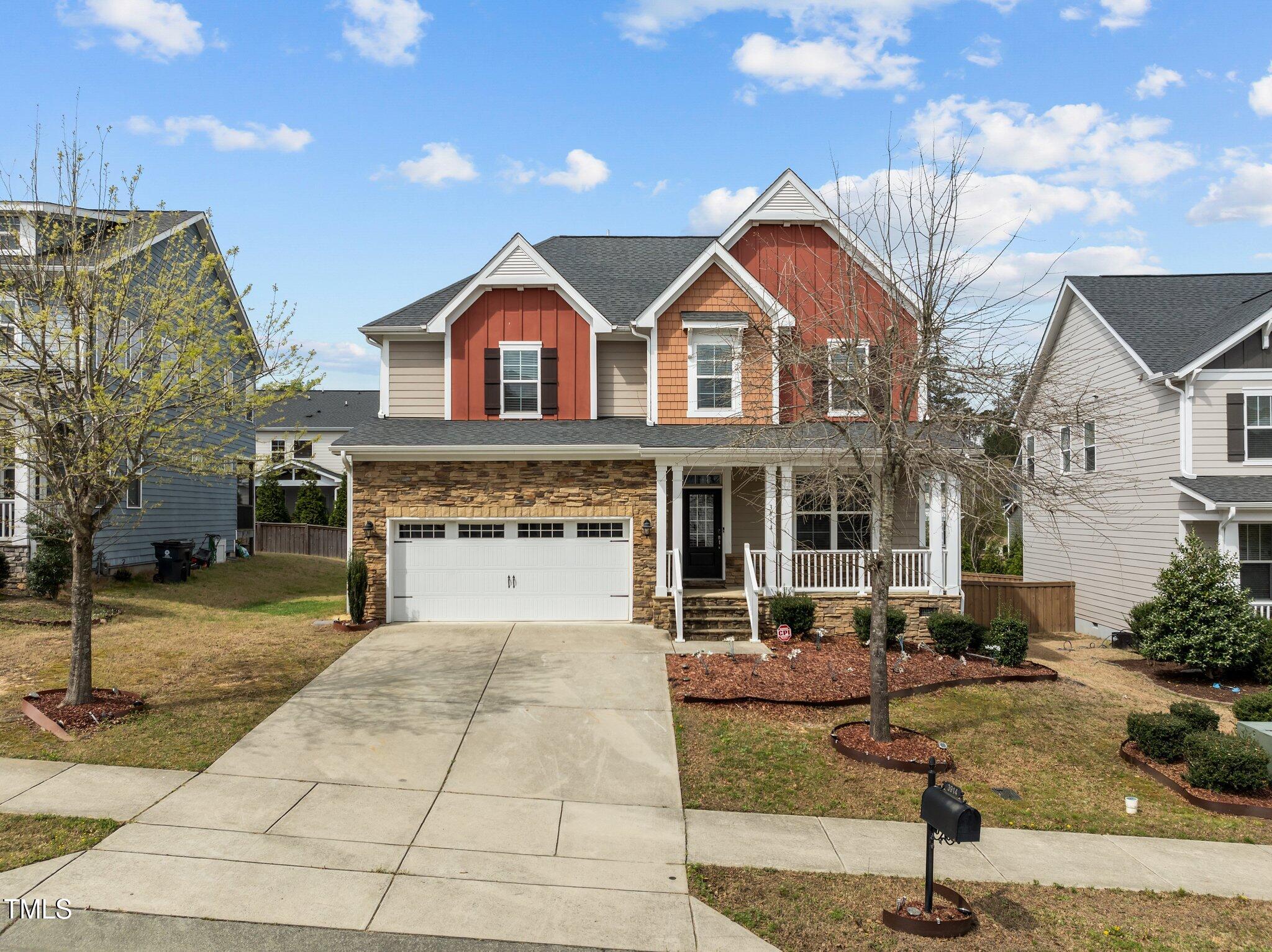 3914 Glorybower Way