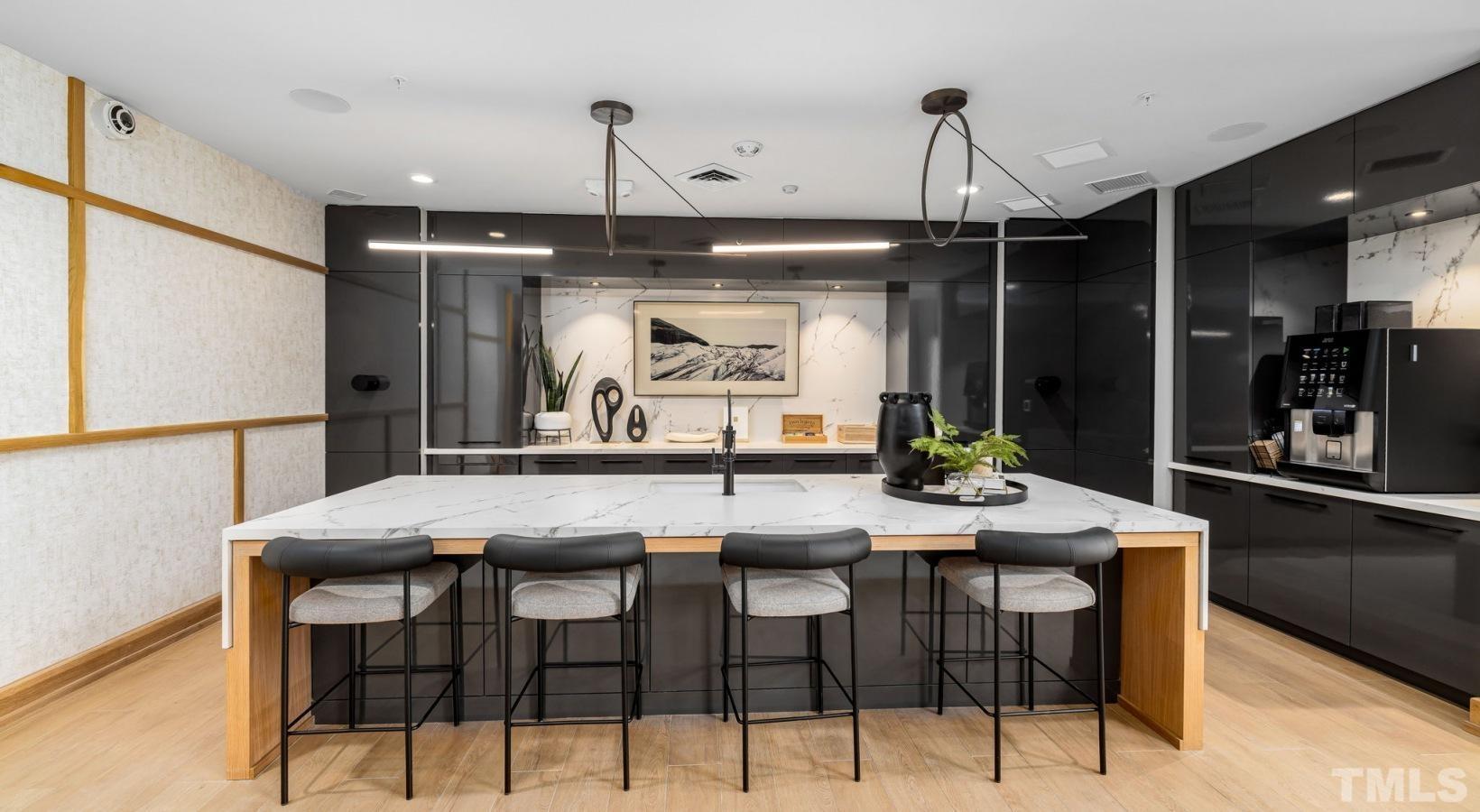 Raleigh, North Carolina 27608, United States, 2 Bedrooms Bedrooms, ,2 BathroomsBathrooms,Residential,Active,44344