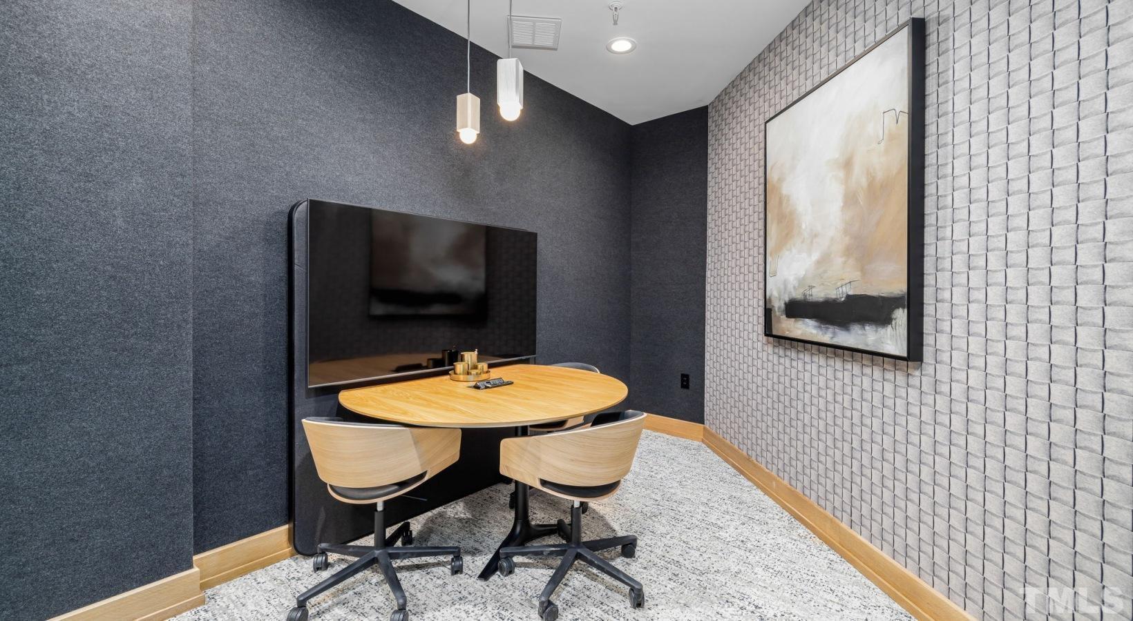 Raleigh, North Carolina 27608, United States, 2 Bedrooms Bedrooms, ,2 BathroomsBathrooms,Residential,Active,44344