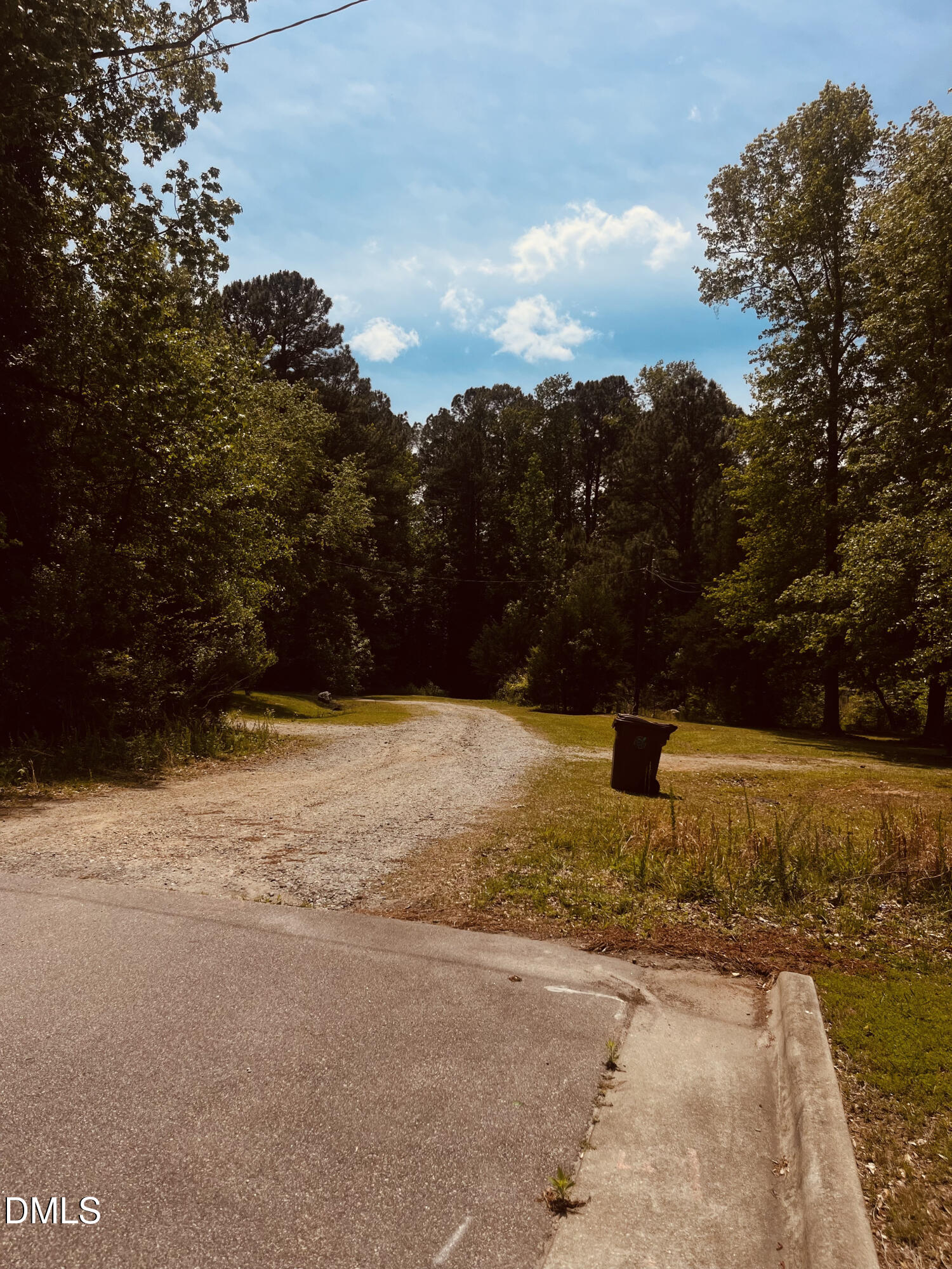 9224 Eisenhower Drive