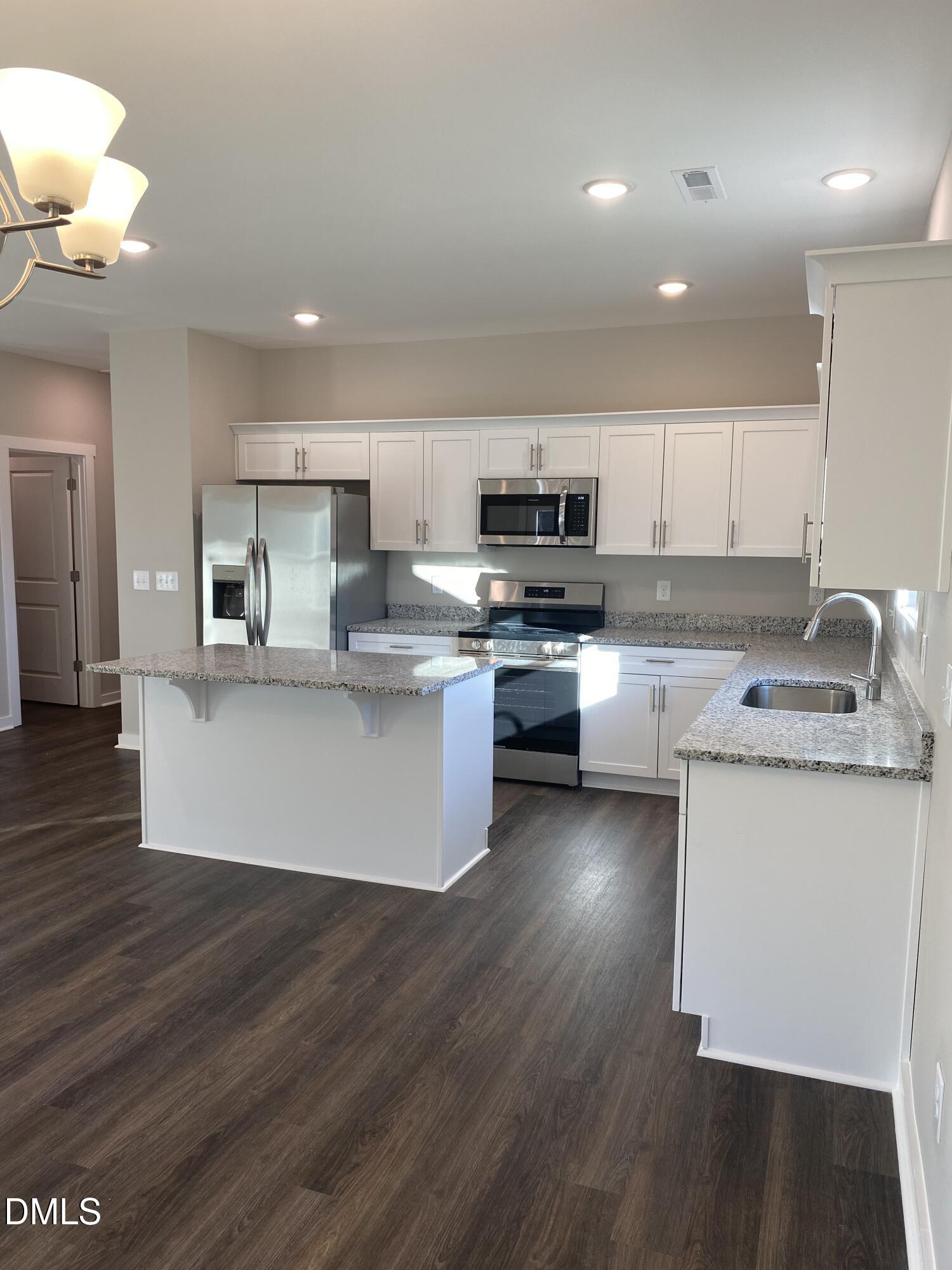 1211 Scarlet Oak Road