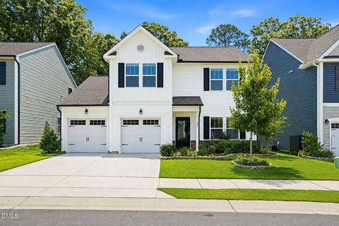 Photo of 432 Bent Willow Drive, Clayton, NC 27527 (MLS # 10178621)