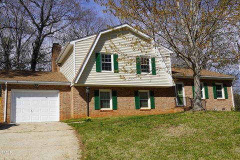 6600 Coach Light Circle Raleigh NC 27613