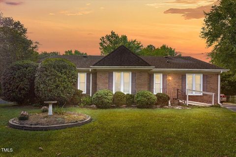1641 Regency Drive Burlington NC 27215