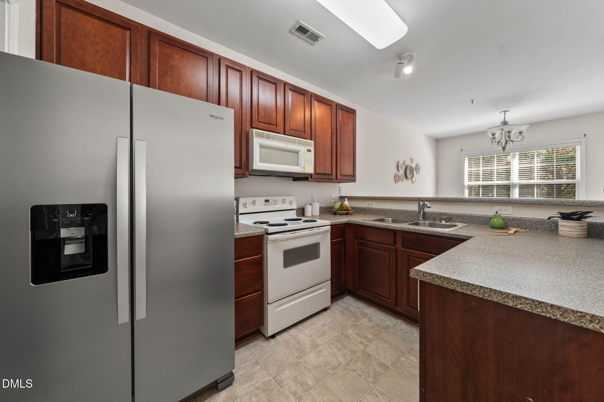 1012 Linen Drive