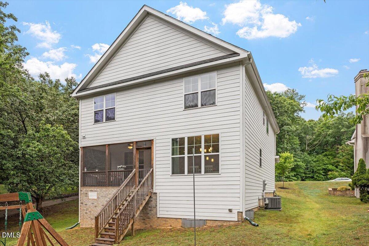 1004 Woodhall Lane