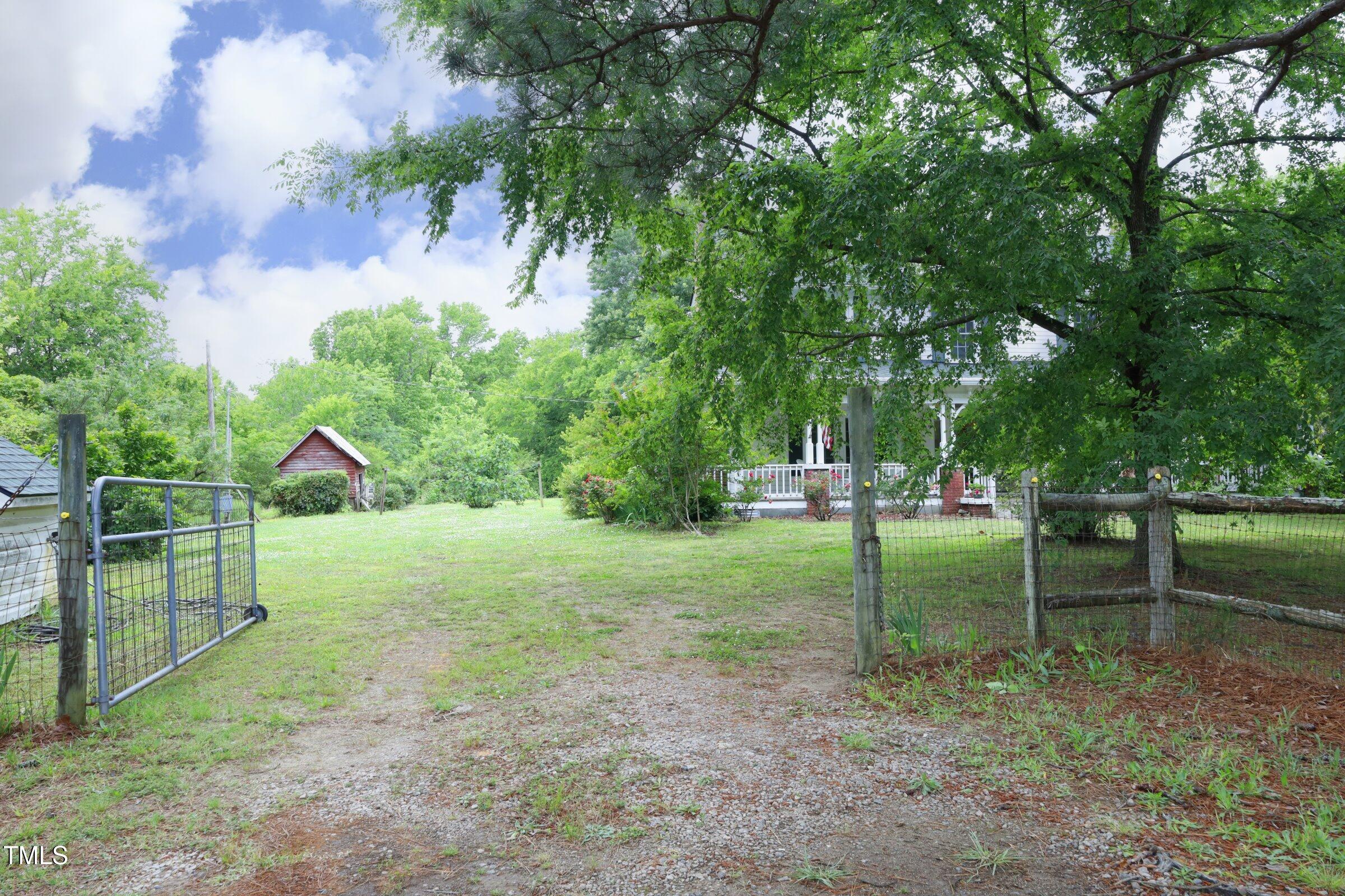 7129 Dexter Road