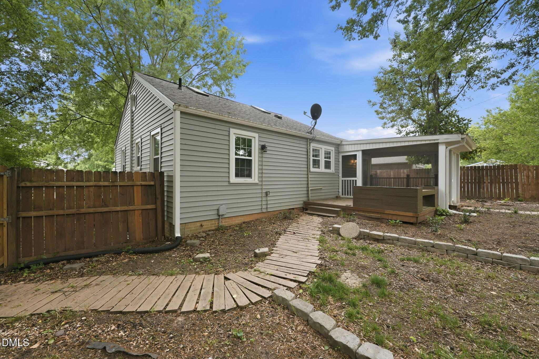 1627 Melody Lane