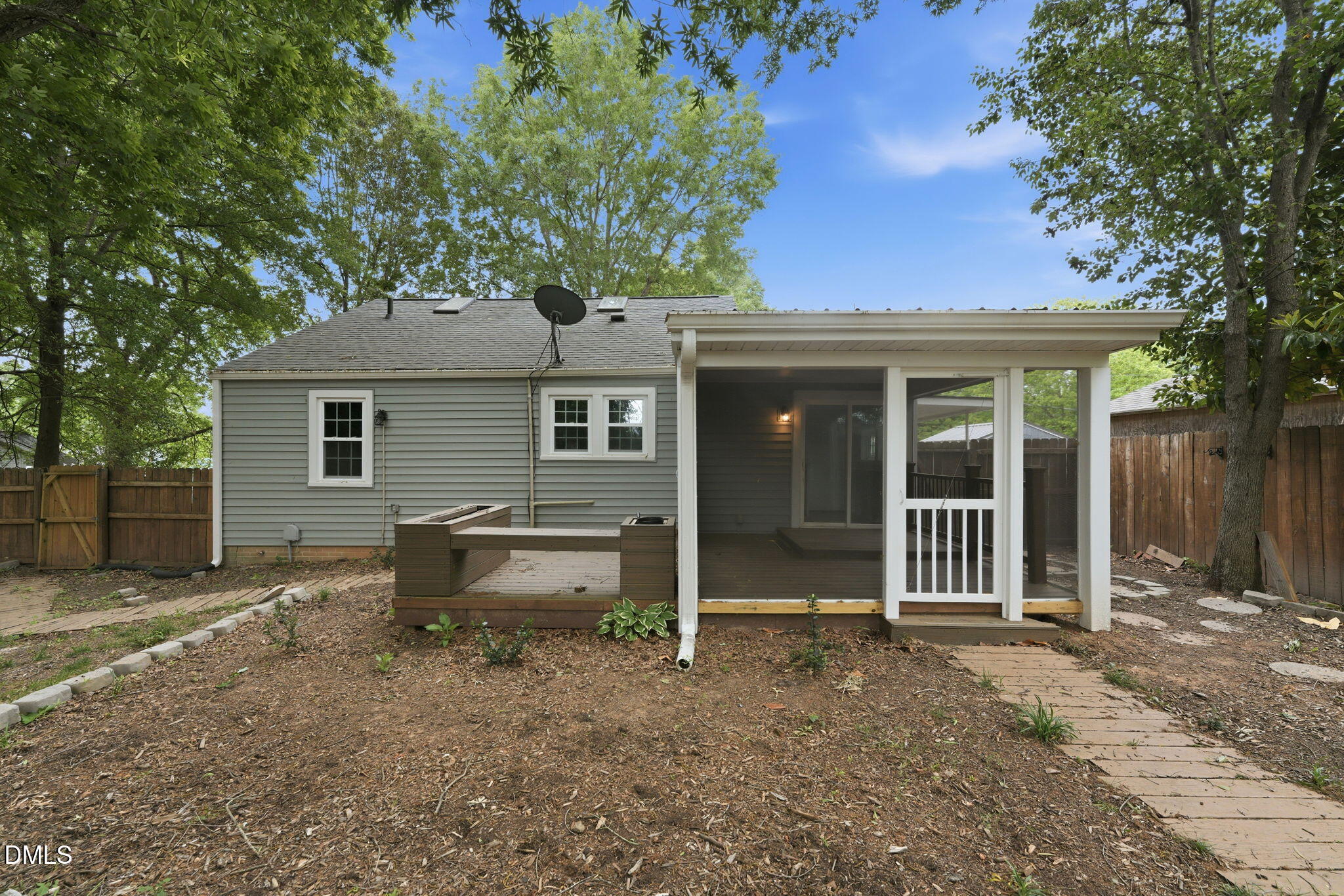 1627 Melody Lane