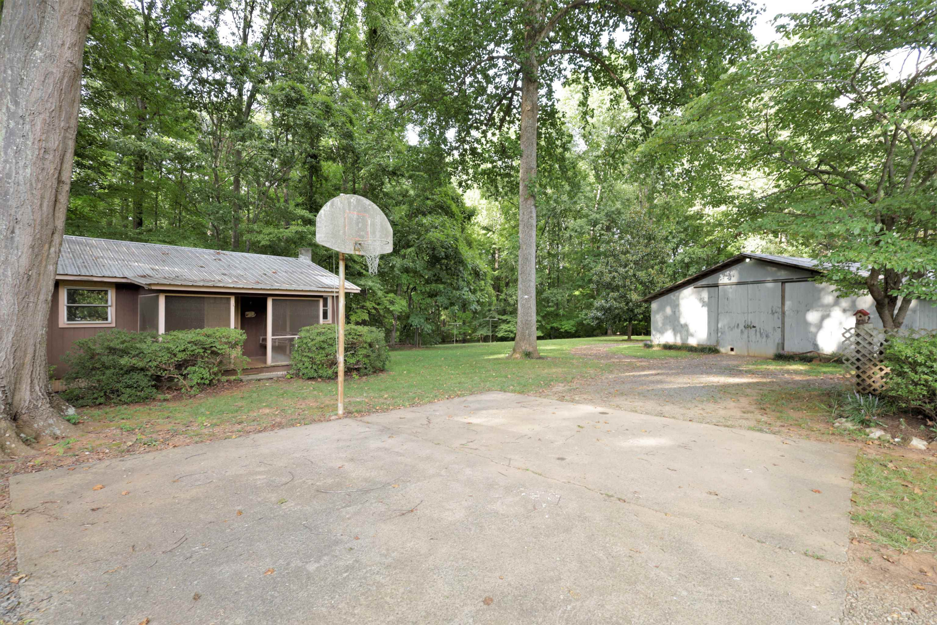Photo 22 of 29 of 531 Bouldin Road house