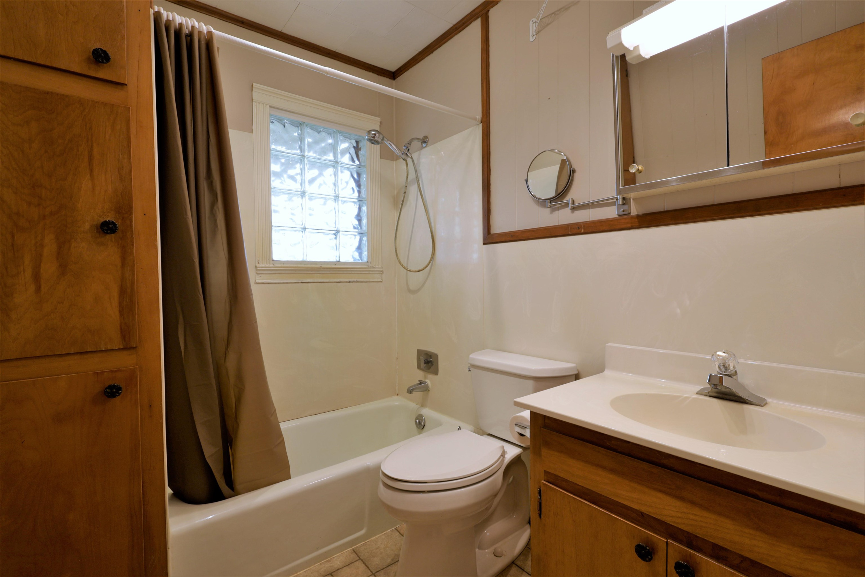 Photo 12 of 29 of 531 Bouldin Road house