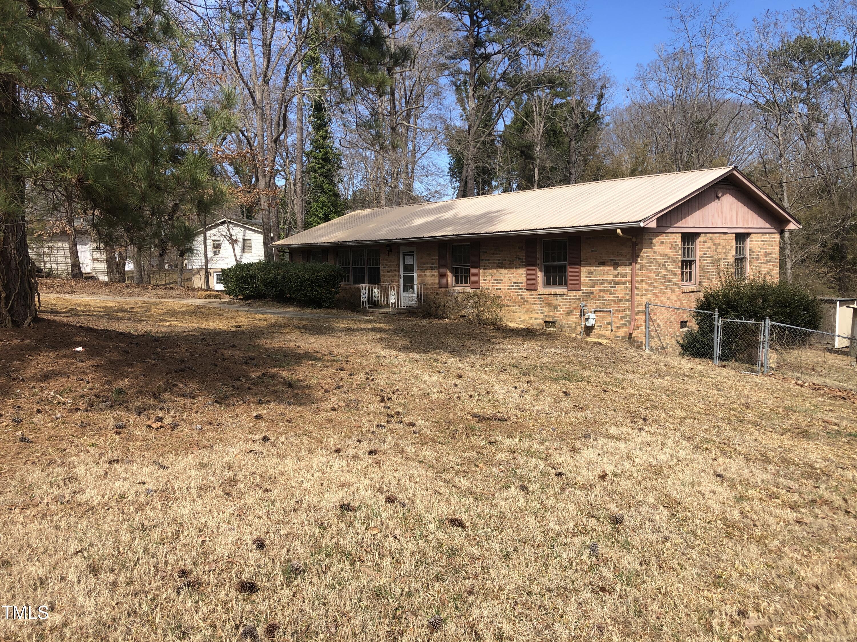 4032 Chaucer Drive