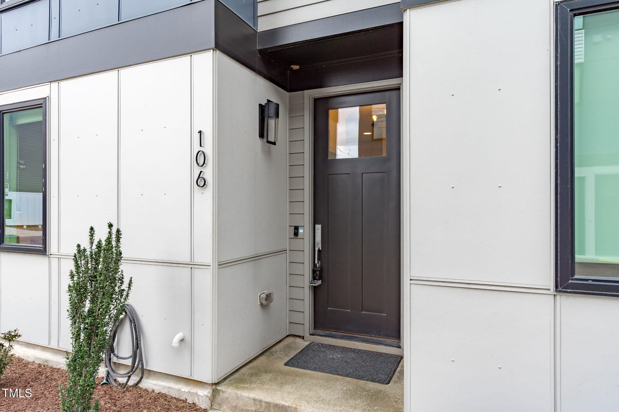 5 Seawell Avenue 106