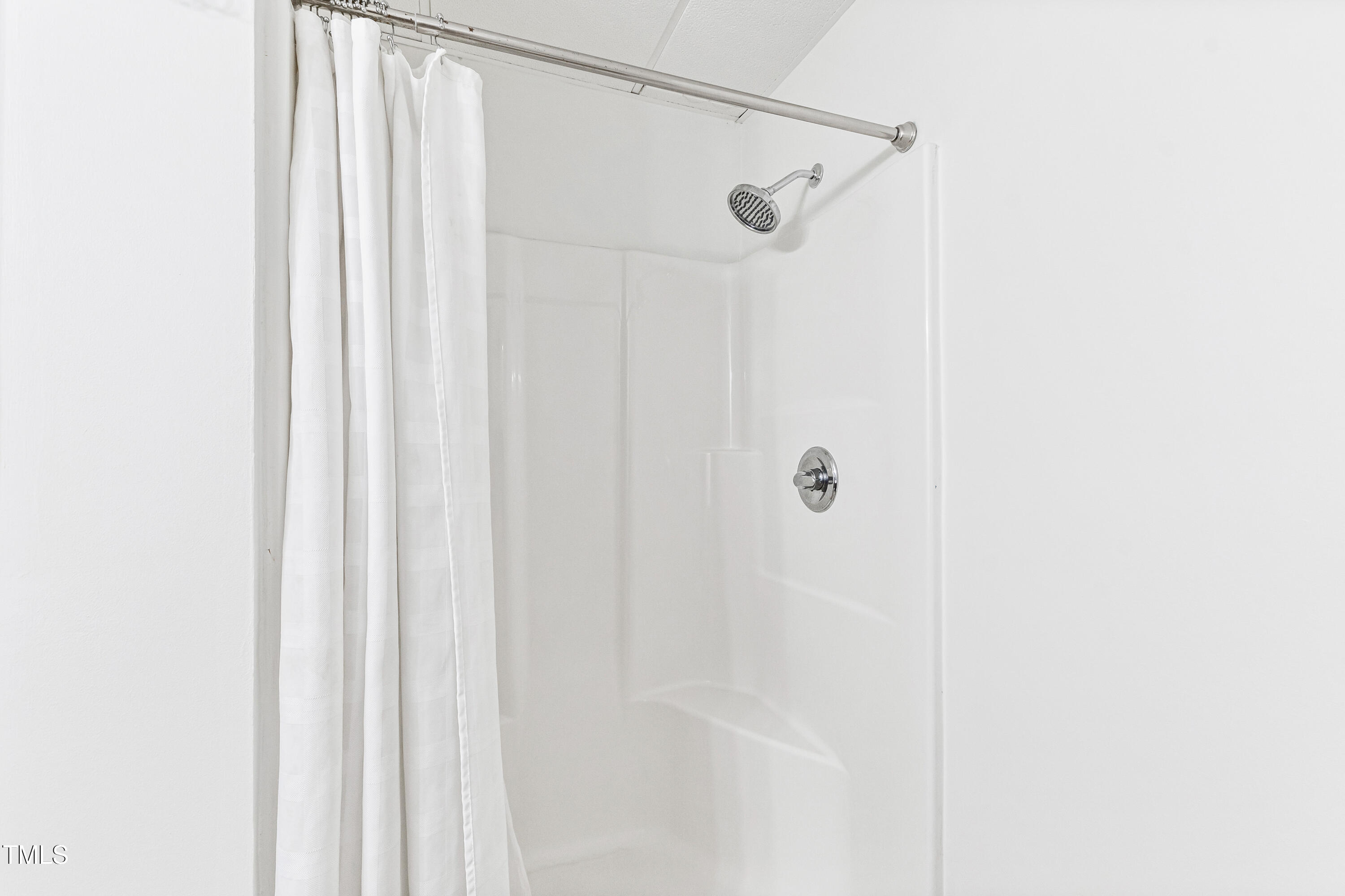 Raleigh, North Carolina 27612, United States, 3 Bedrooms Bedrooms, ,3 BathroomsBathrooms,Residential,Active,758