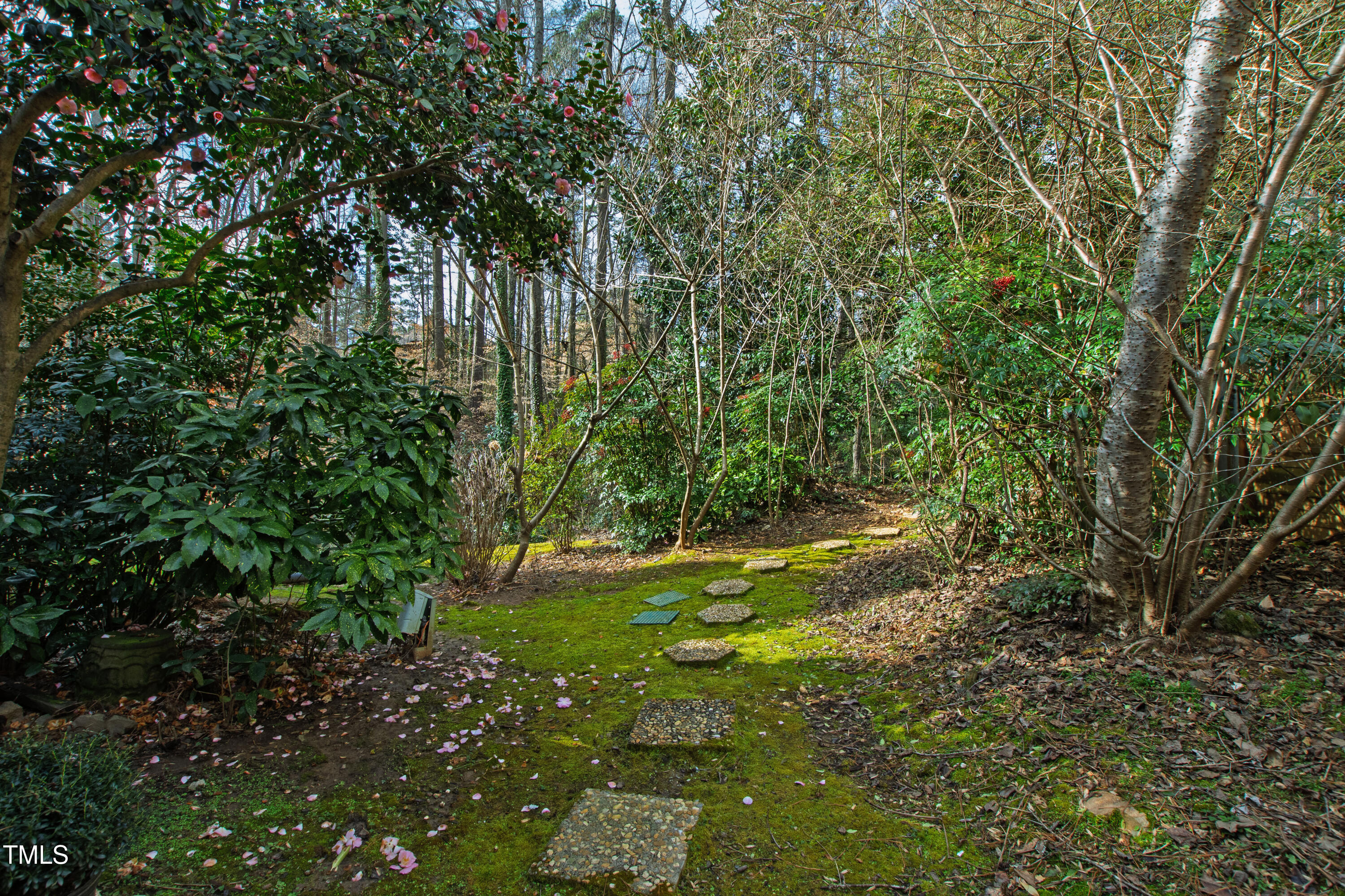 Raleigh, North Carolina 27612, United States, 3 Bedrooms Bedrooms, ,3 BathroomsBathrooms,Residential,Active,758